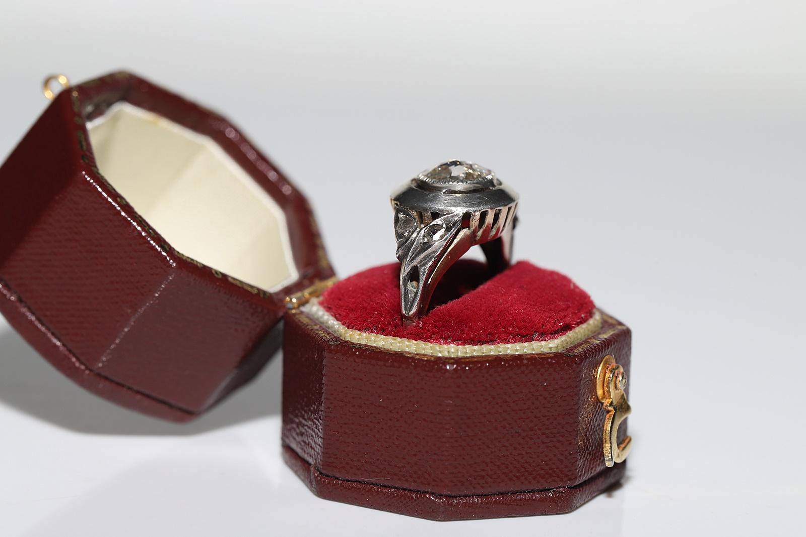 Victorien tardif Bague solitaire ancienne datant des années 1890, en or 8 carats, argent et diamants naturels taille rose  en vente