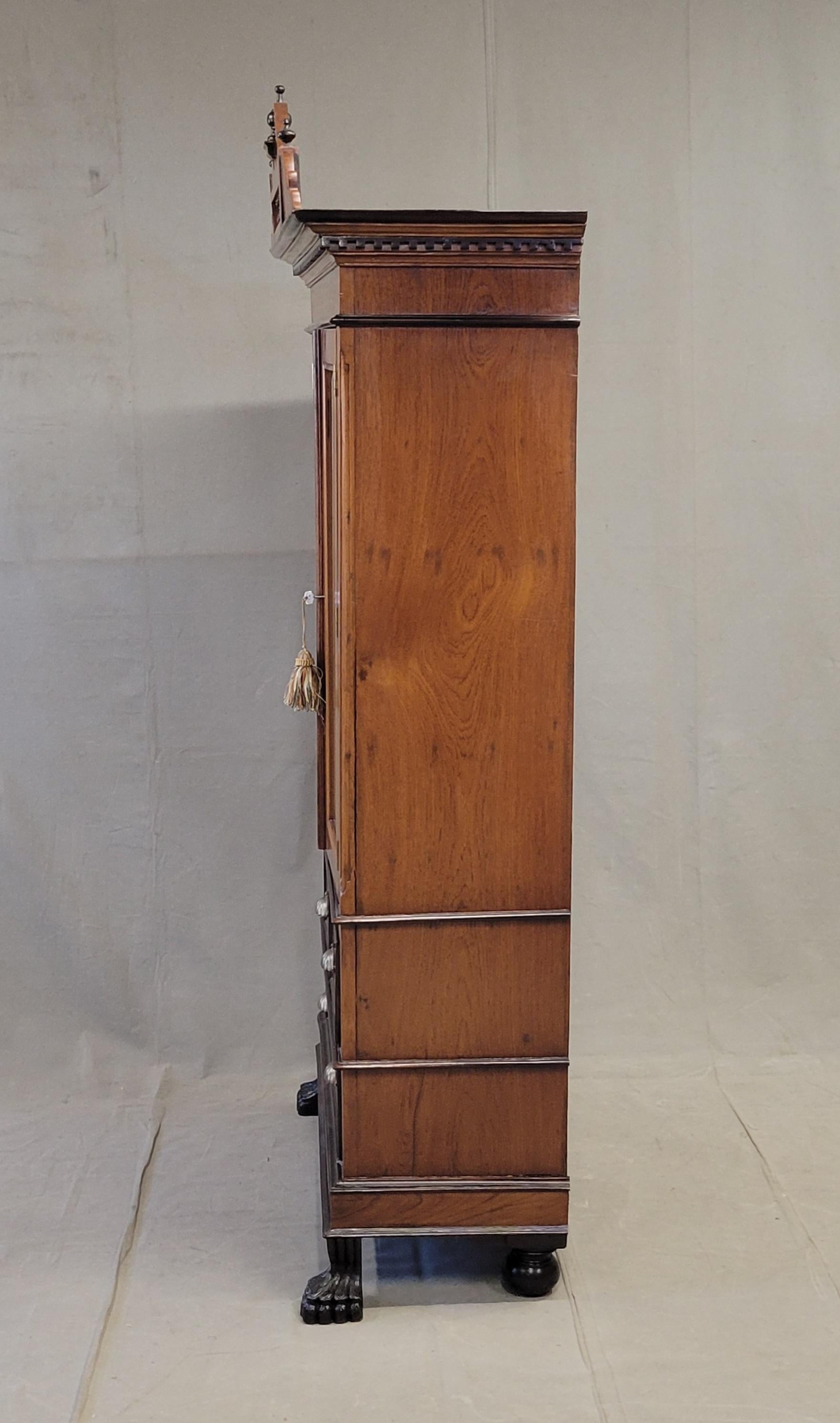 Antique Mirror, un mobile in teak e palissandro indiano del 1900 con intarsio in vendita 3