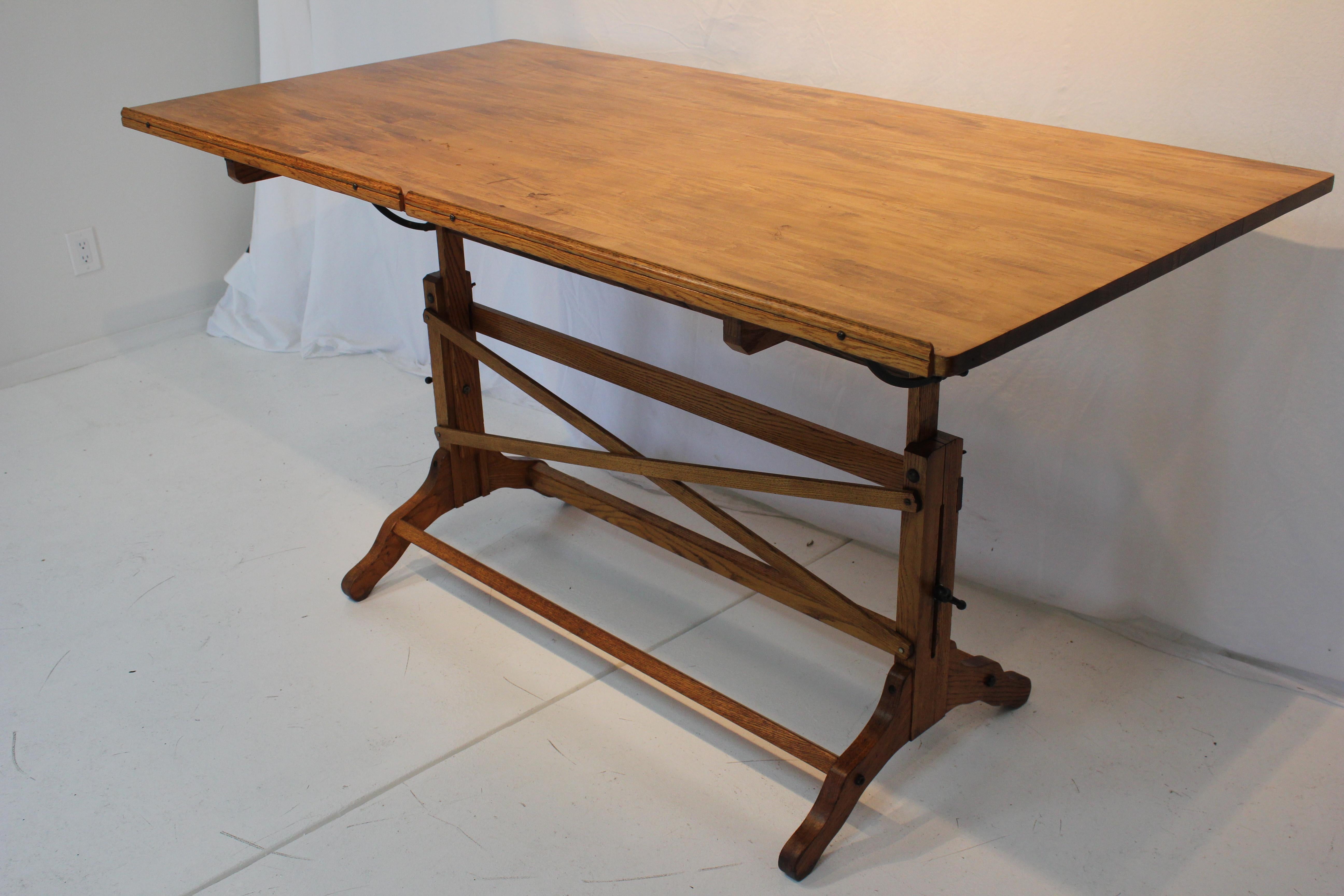 American Antique Circa 1900 Architects Oak & Beech Wood Adjustable Drafting Table (AF1-11 For Sale