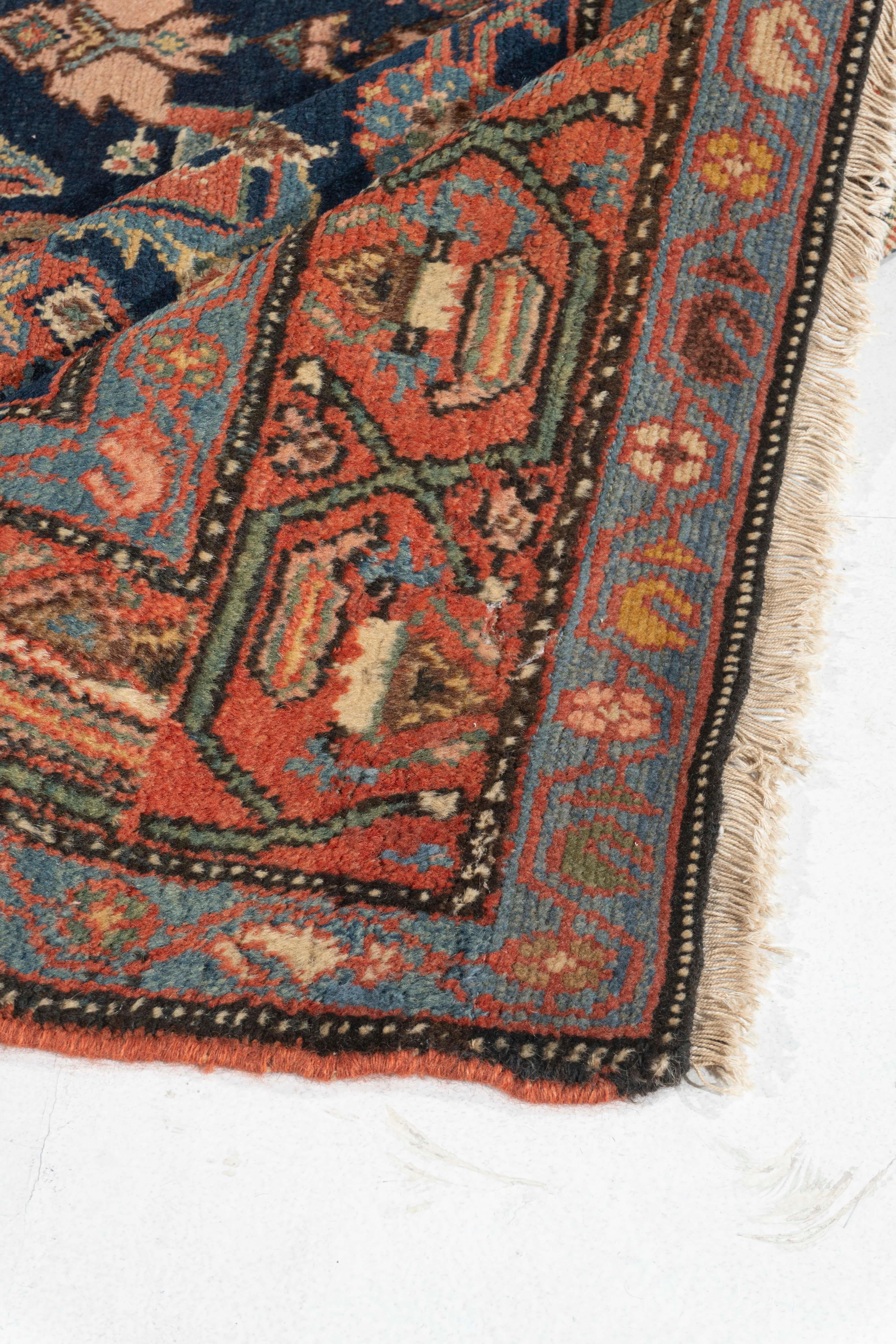 Antico Tappeto blu persiano Hamadan annodato a mano del 1900 circa in vendita 3