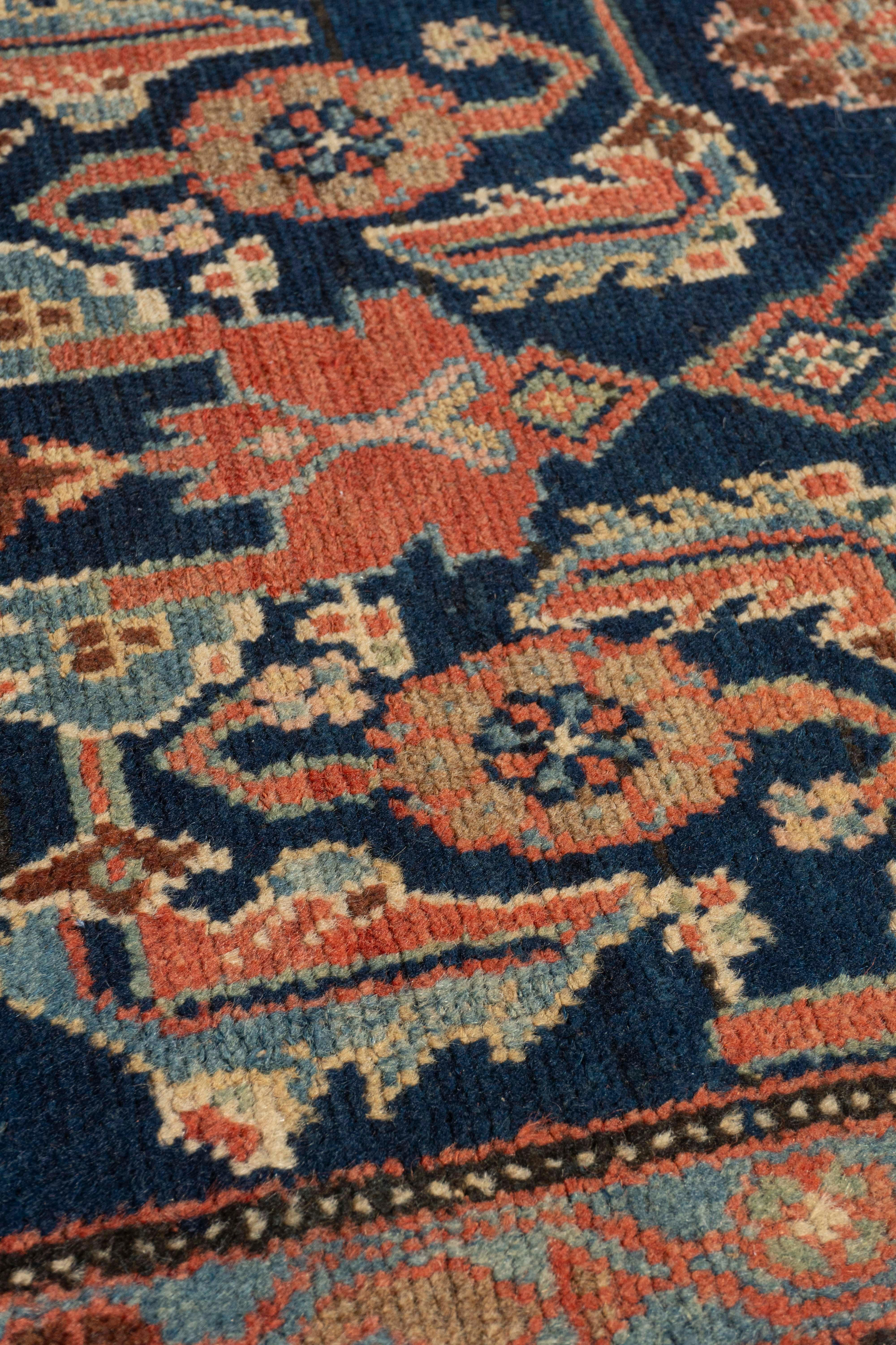 Antico Tappeto blu persiano Hamadan annodato a mano del 1900 circa in vendita 4