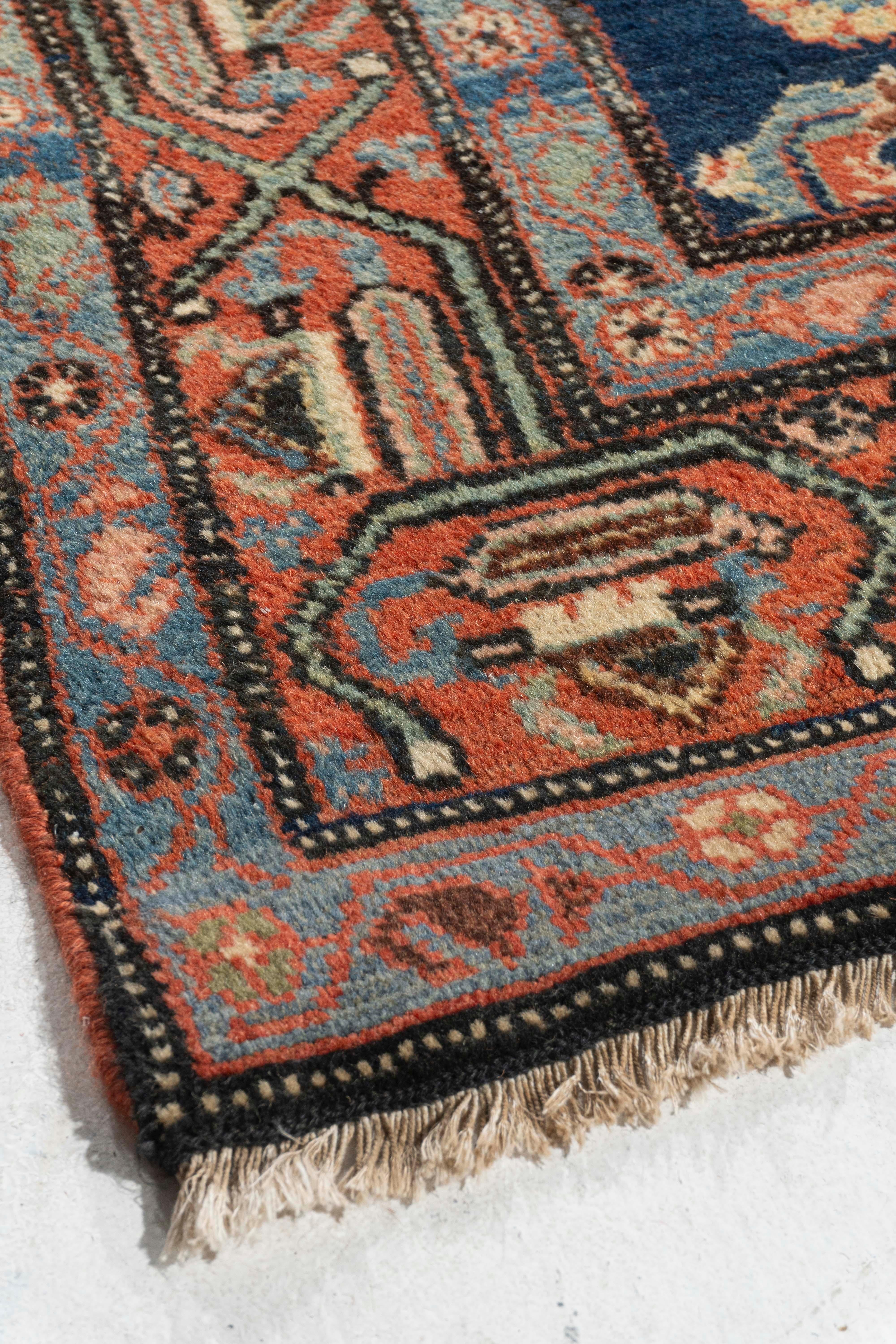 Persiano Antico Tappeto blu persiano Hamadan annodato a mano del 1900 circa in vendita
