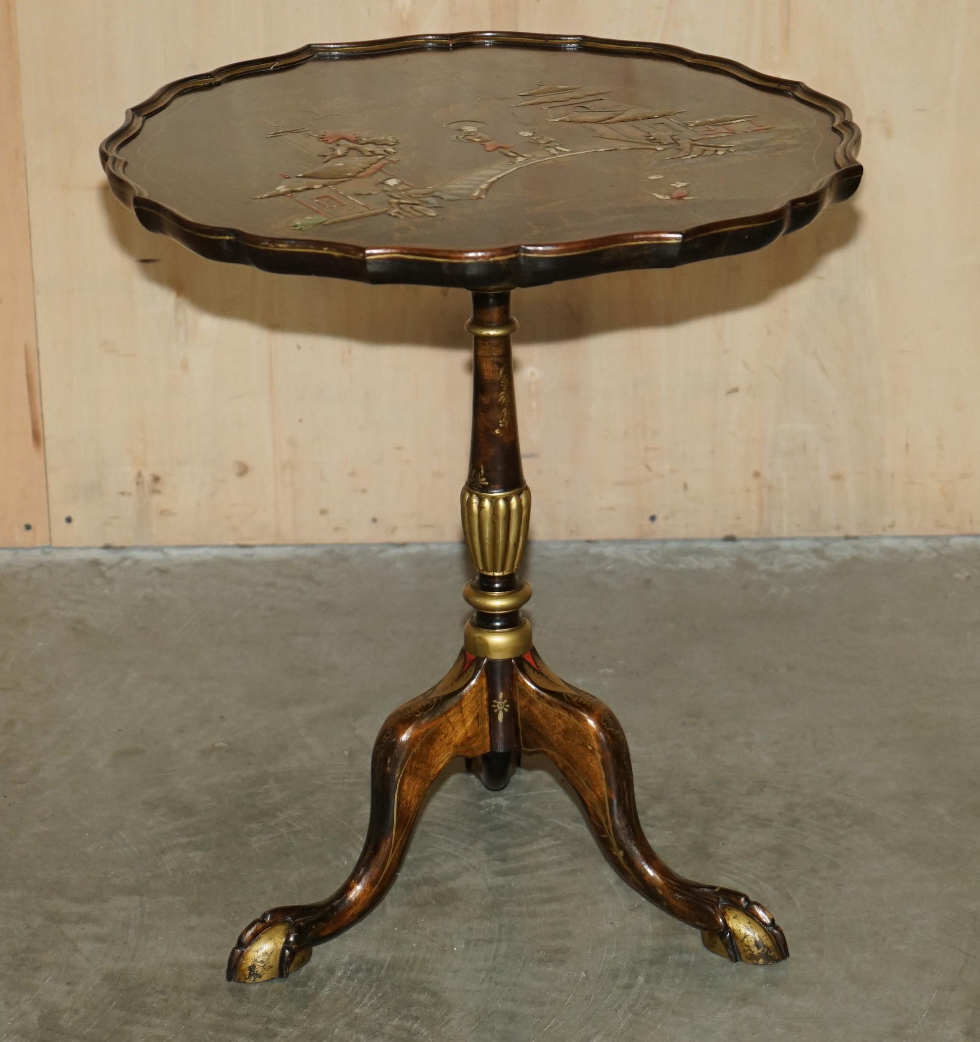 ANTiQUE CIRCA 1900 CHINESISCHE CHINOISERIE TILT TOP SIDE END TABLE CLAW & BALL FEETs (Frühes 20. Jahrhundert) im Angebot