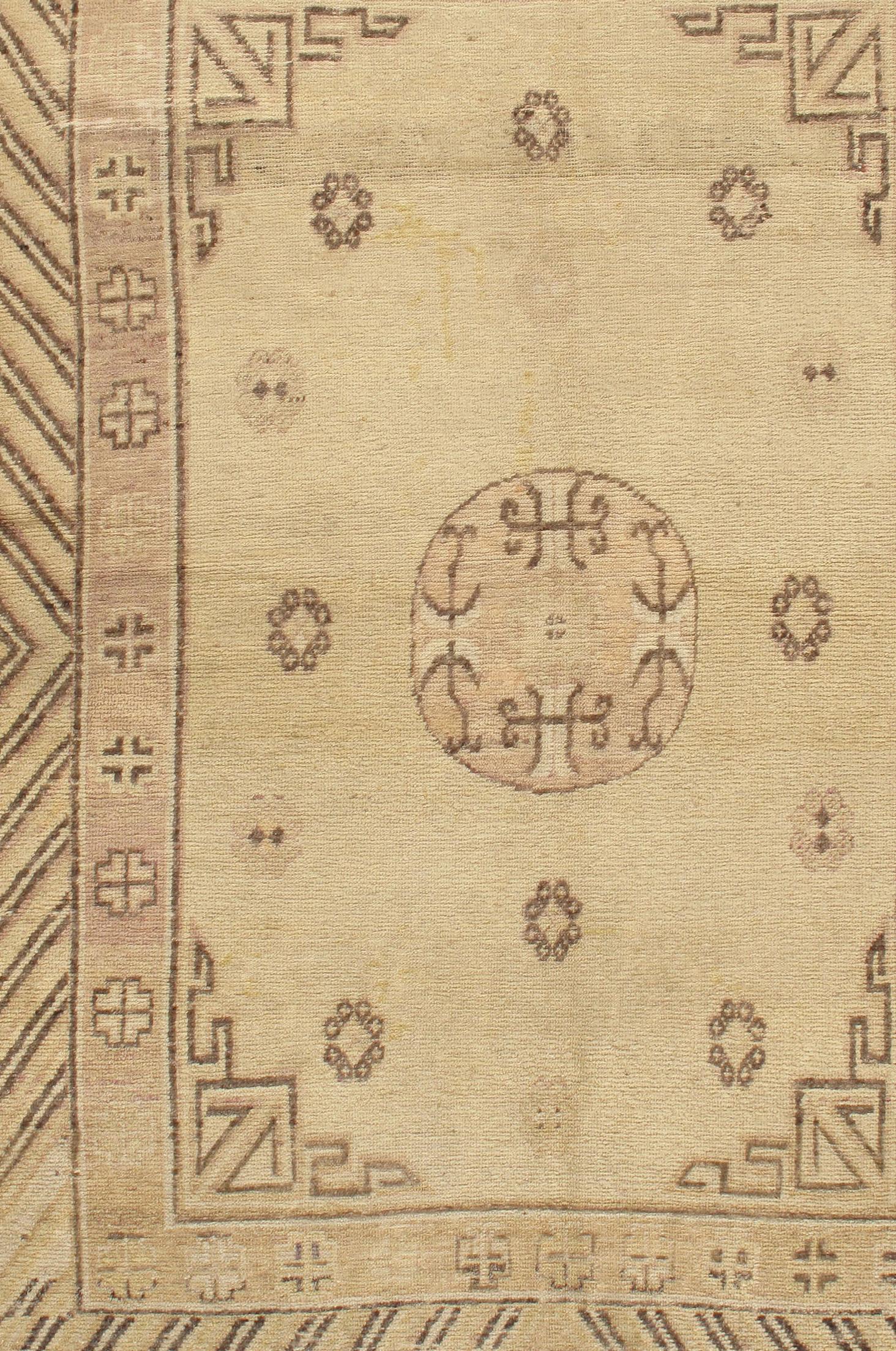 Antiker chinesischer Khotan Samarkand-Teppich aus Wolle, handgeknüpft, um 1900, 4'6 x 6'6 cm im Angebot 1