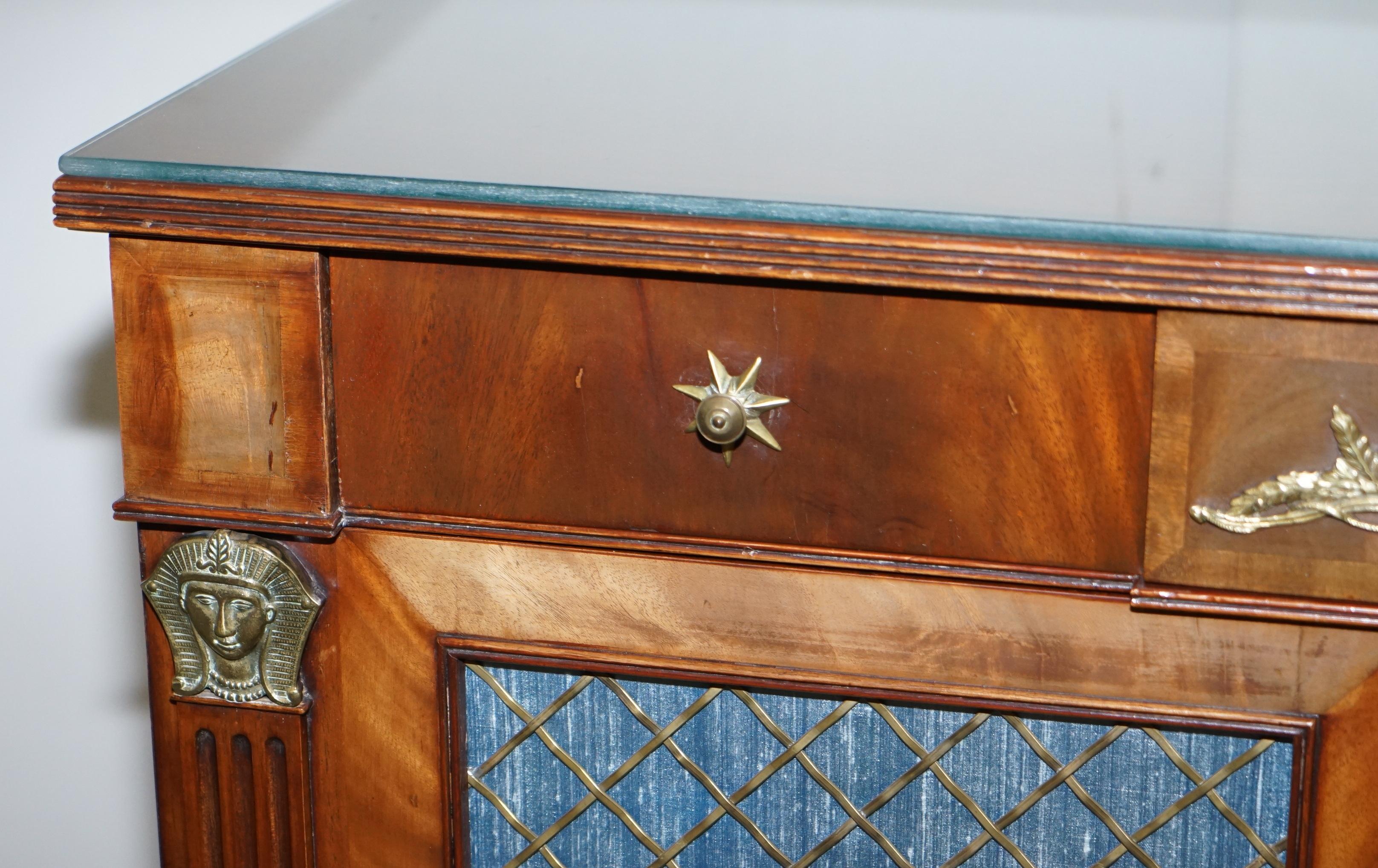 Antique circa 1900 Flamped Hardwood Gilt Bronze Sideboard in the Regency Taste For Sale 4