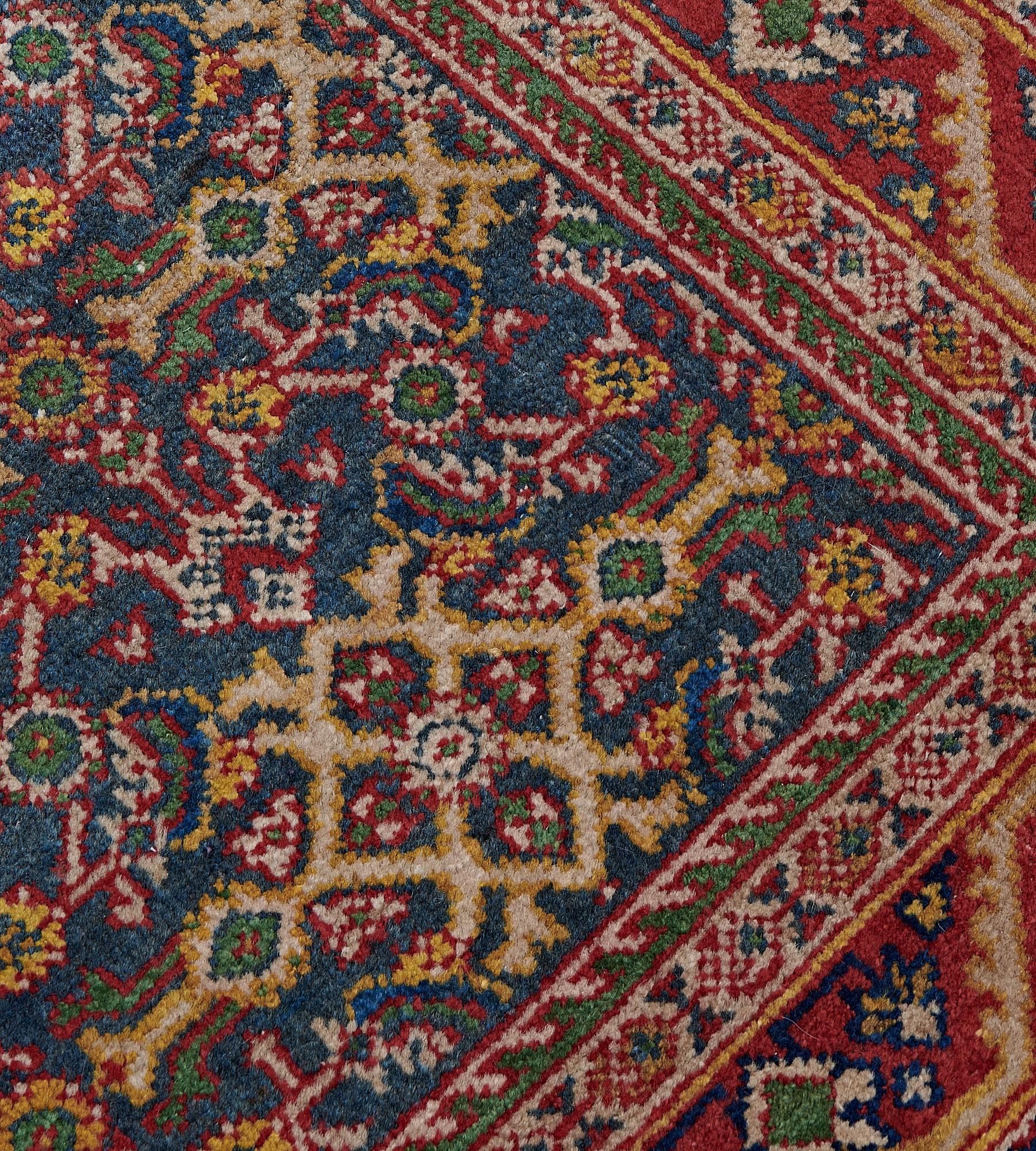 Antique Circa-1900 Floral Persian Sultanabad Runner In Good Condition For Sale In West Hollywood, CA