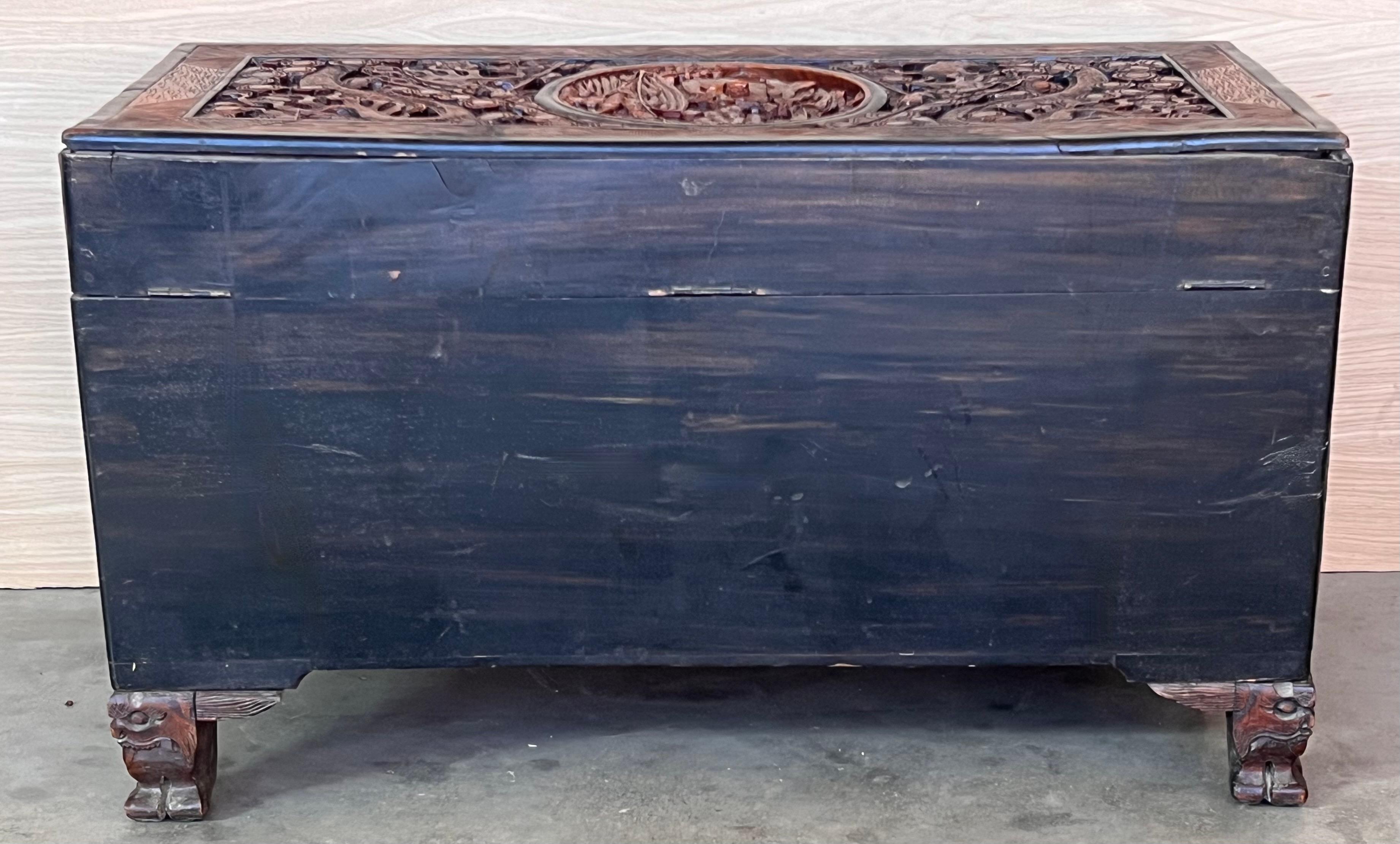 Antique circa 1900 Hand Carved Chinese Camphor Wood Travelling Trunk  For Sale 11