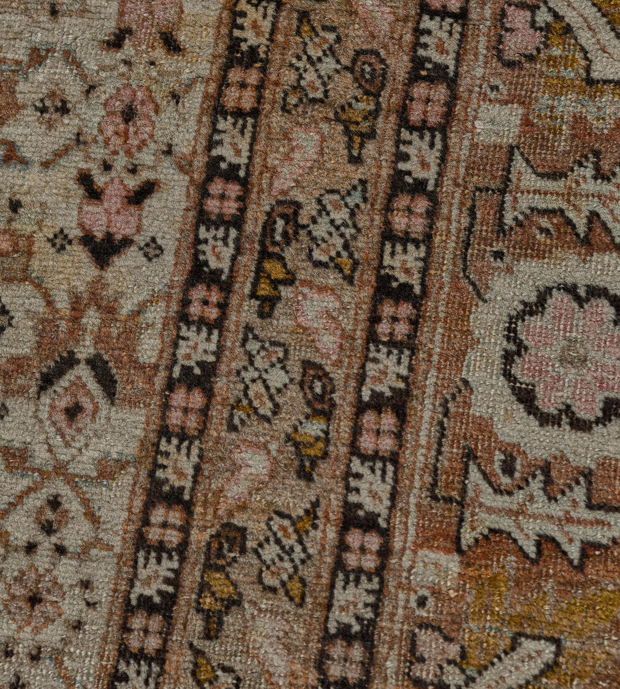 Antiker CIRCA-1900 Handgeknüpfter Wollteppich mit Herati-Muster Authentischer Persischer Täbriz-Teppich im Angebot 2