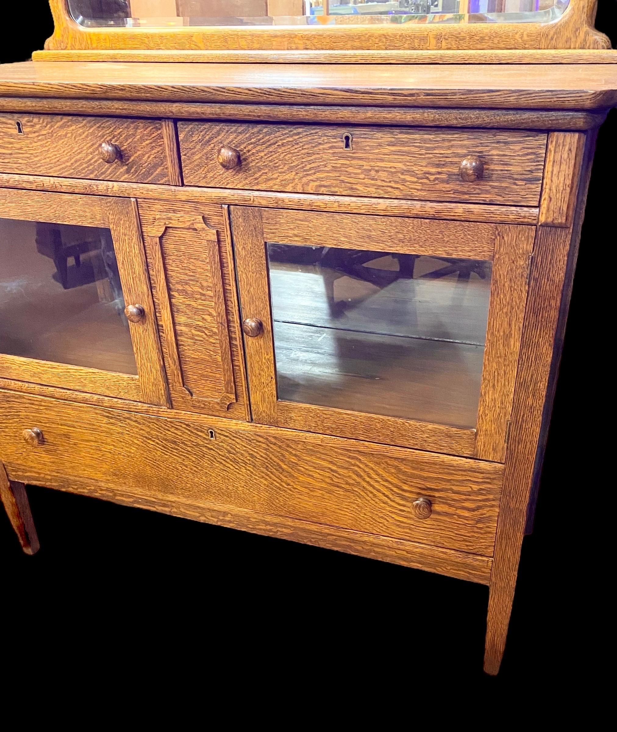 Antique circa 1900 Late Victorian Tiger Oak Empire Style Sideboard In Good Condition In New Orleans, LA