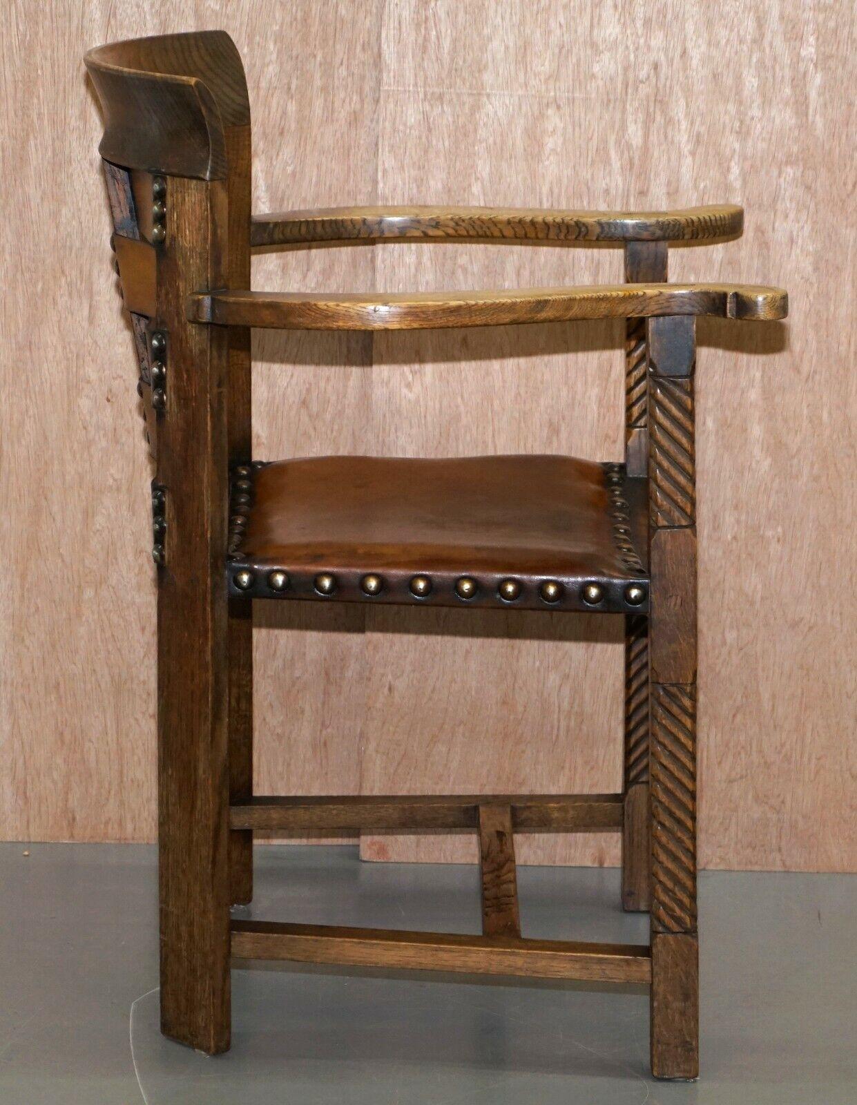 ANTiQUE CIRCA 1900 LEONARD WYBURN FOR LIBERTY OF LONDON OAK & LEATHER ARMCHAIR 2