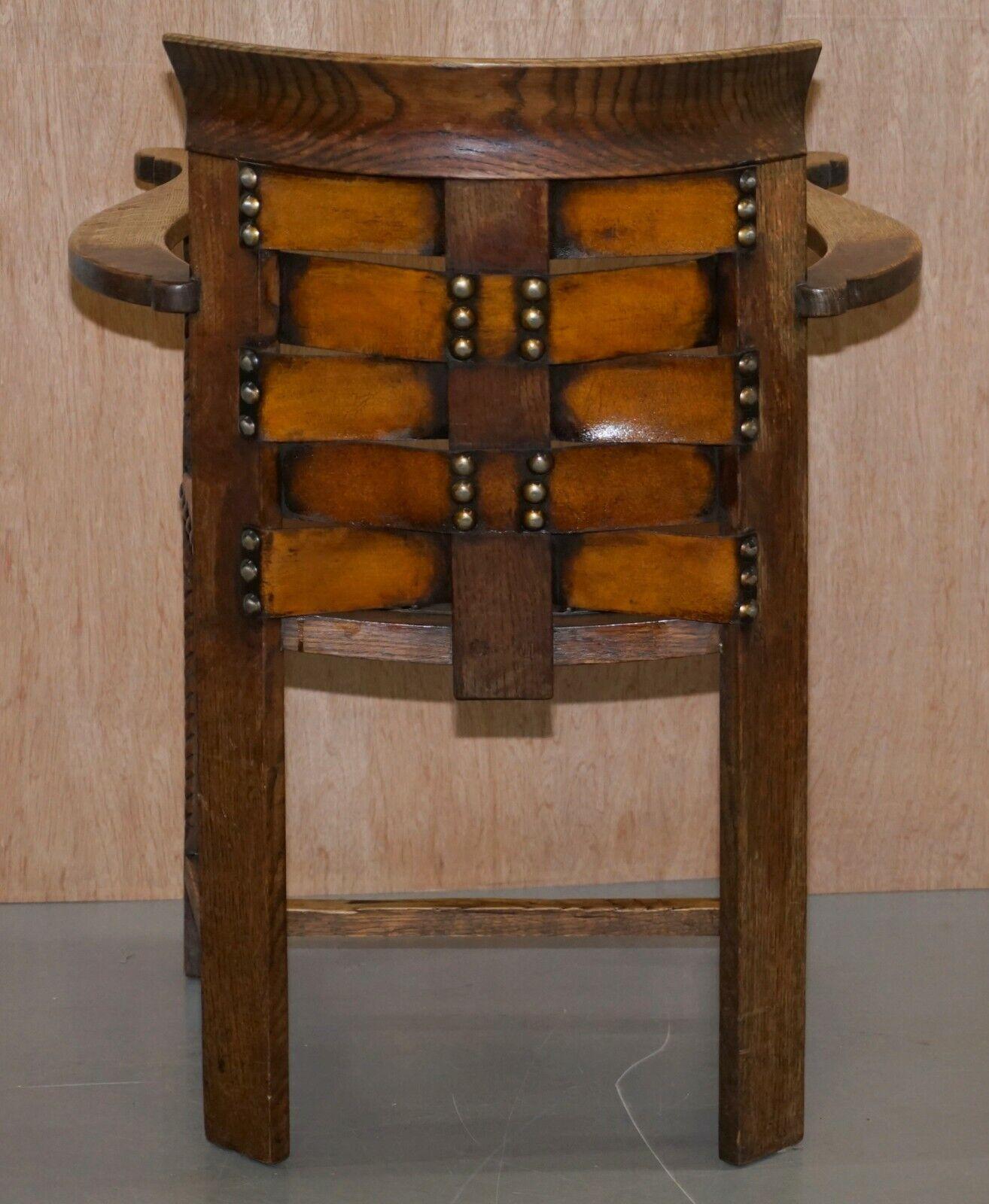 ANTiQUE CIRCA 1900 LEONARD WYBURN FOR LIBERTY OF LONDON OAK & LEATHER ARMCHAIR 3