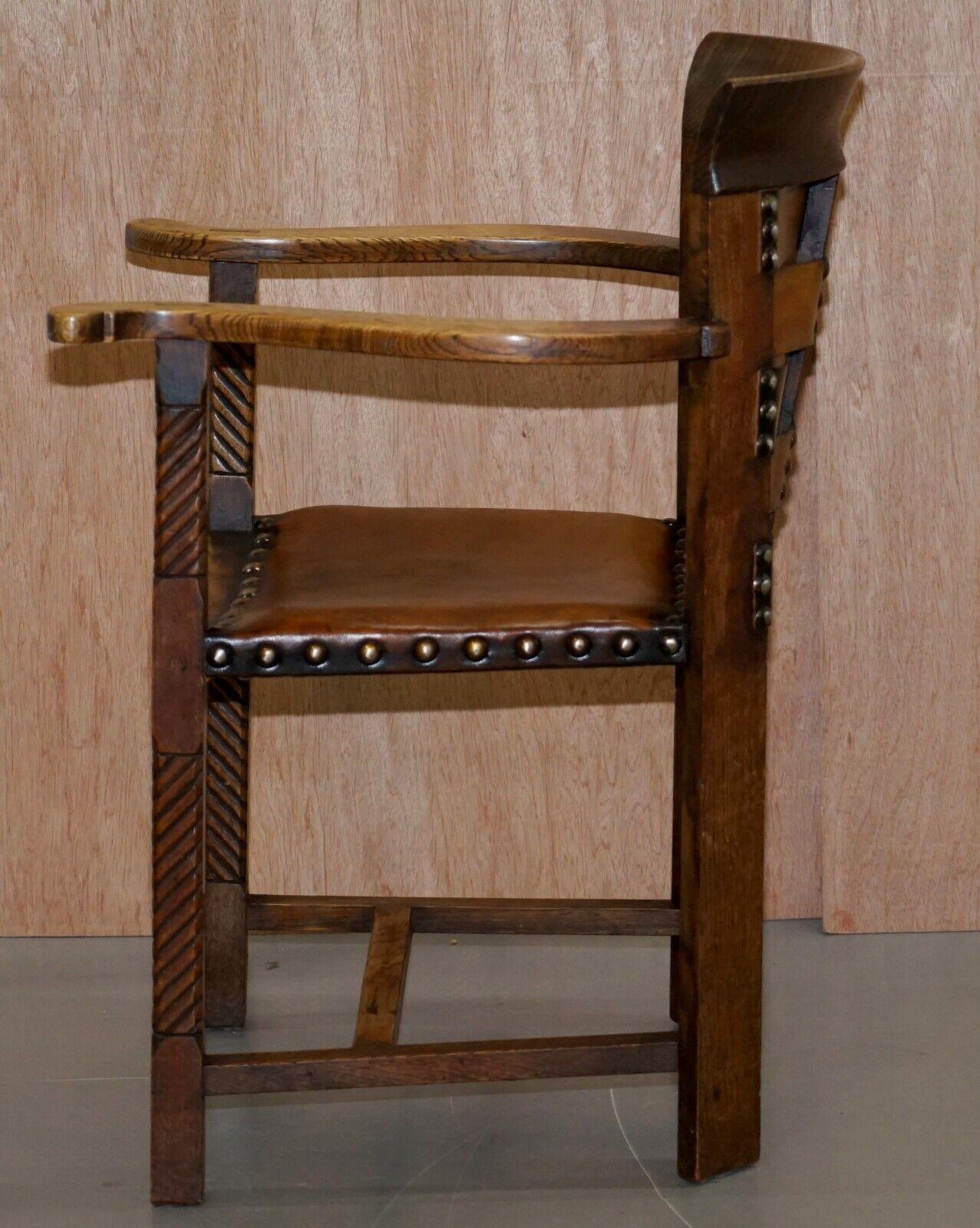 ANTiQUE CIRCA 1900 LEONARD WYBURN FOR LIBERTY OF LONDON OAK & LEATHER ARMCHAIR 4