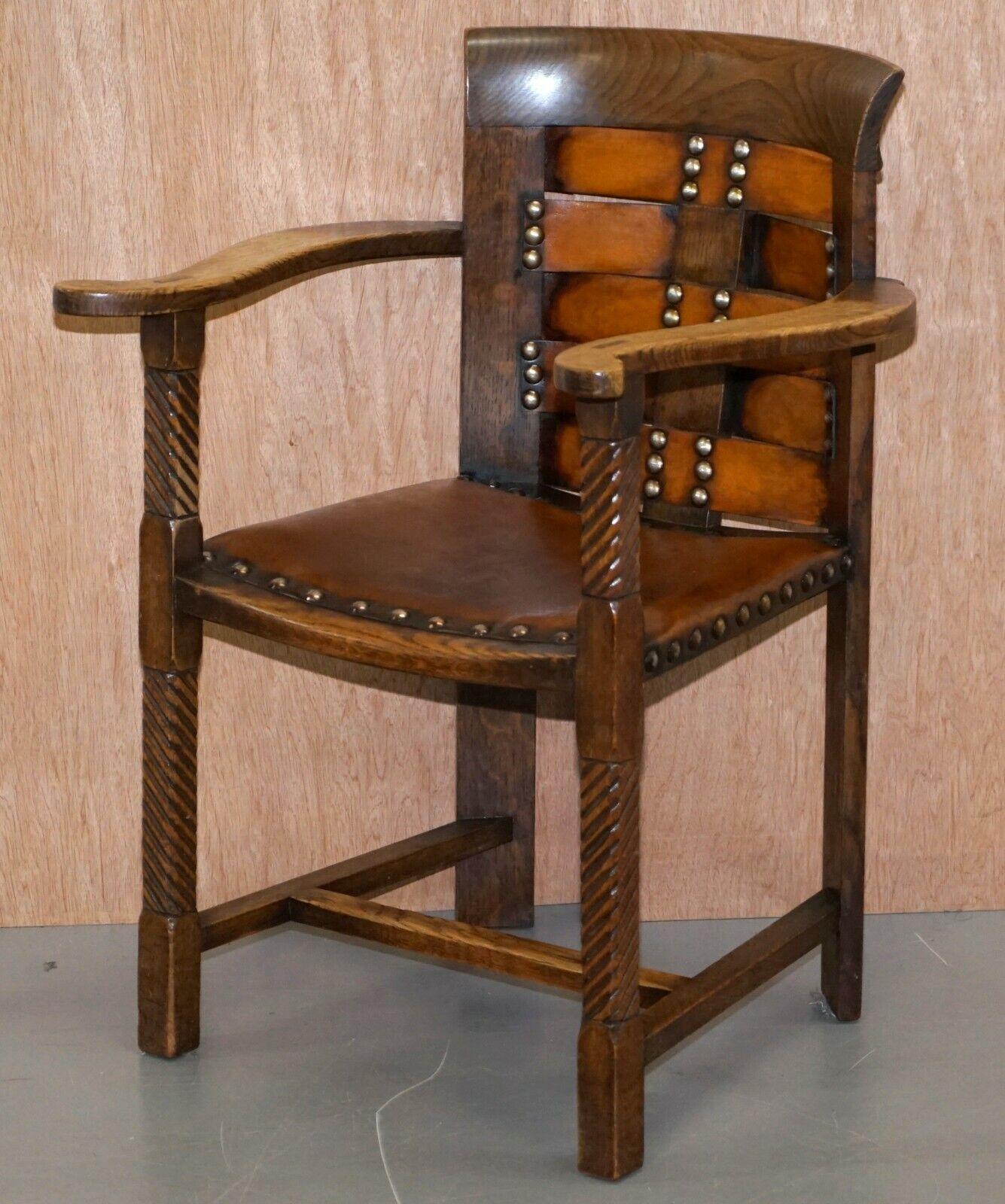 Late Victorian ANTiQUE CIRCA 1900 LEONARD WYBURN FOR LIBERTY OF LONDON OAK & LEATHER ARMCHAIR