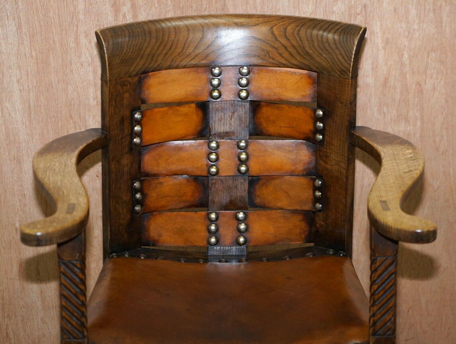 Scottish ANTiQUE CIRCA 1900 LEONARD WYBURN FOR LIBERTY OF LONDON OAK & LEATHER ARMCHAIR