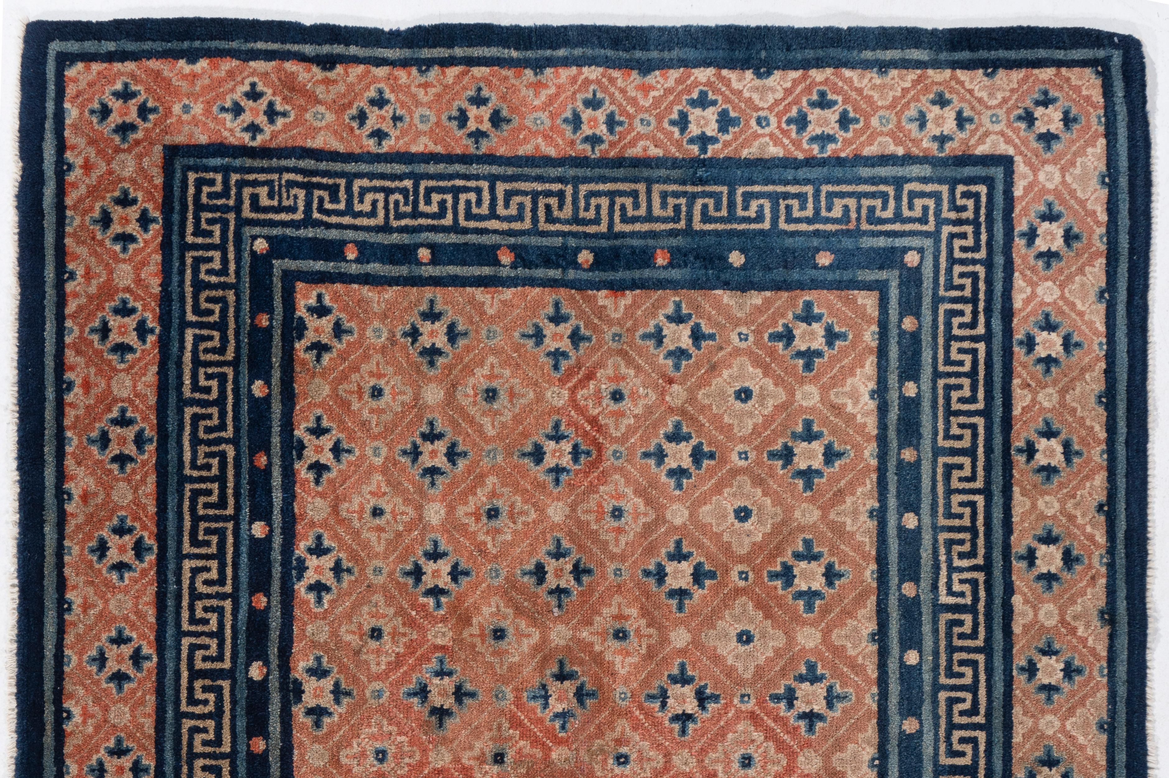 Ancien tapis chinois orange noué à la main datant d'environ 1900 en vente 2