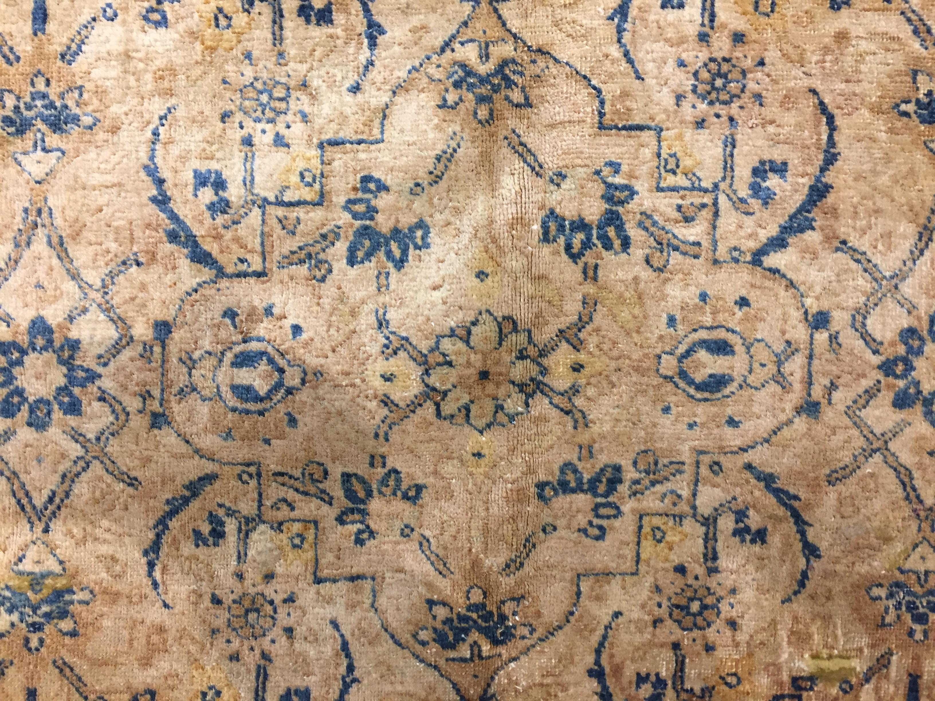 Antiker persischer Täbris-Teppich aus der Zeit um 1900 10'4 x 16'8 (Handgewebt) im Angebot