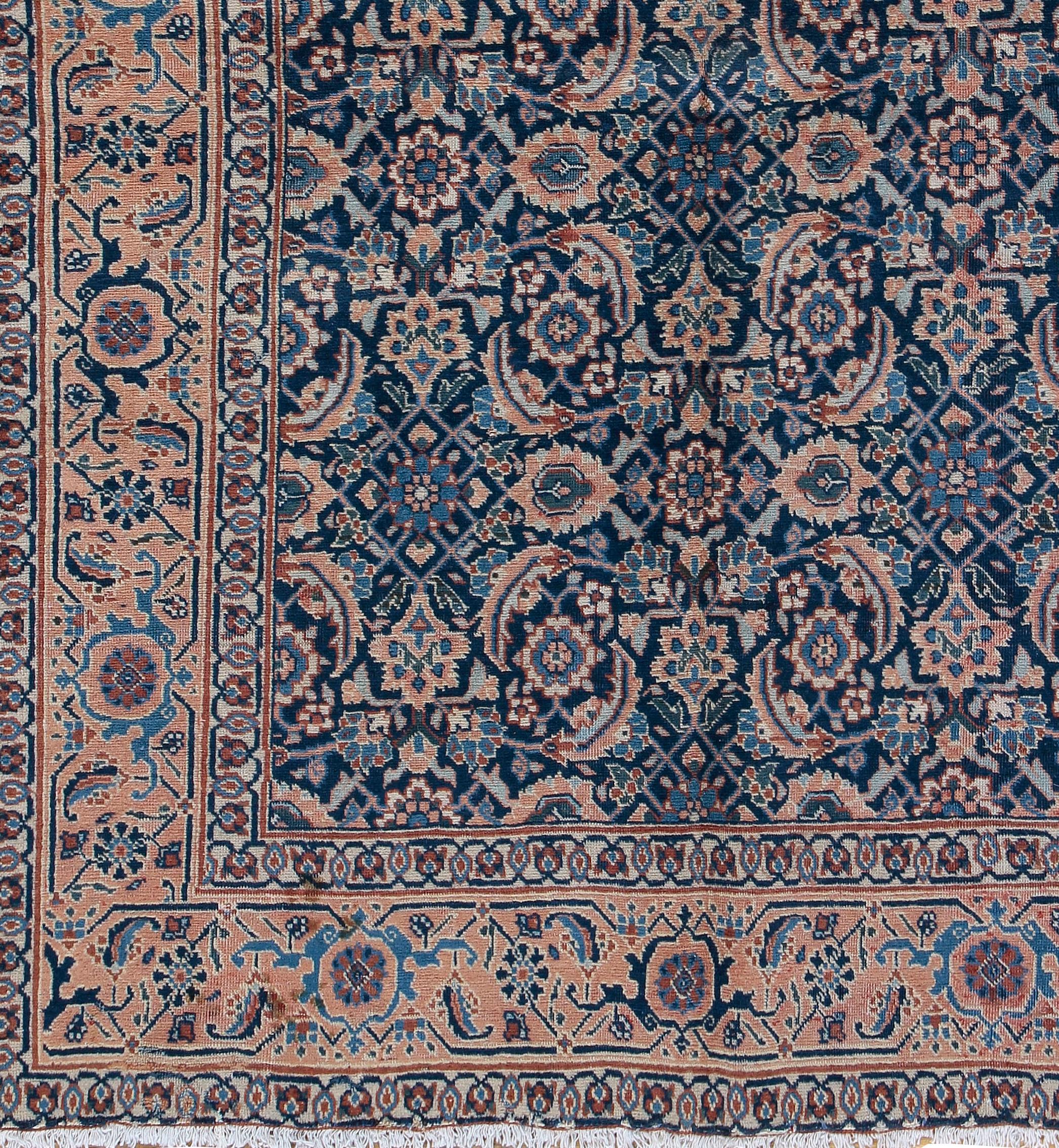 Antiker persischer Täbris-Woll- Scatter-Teppich, handgeknüpft, 4'7 x 6'7, um 1900 (Handgewebt) im Angebot