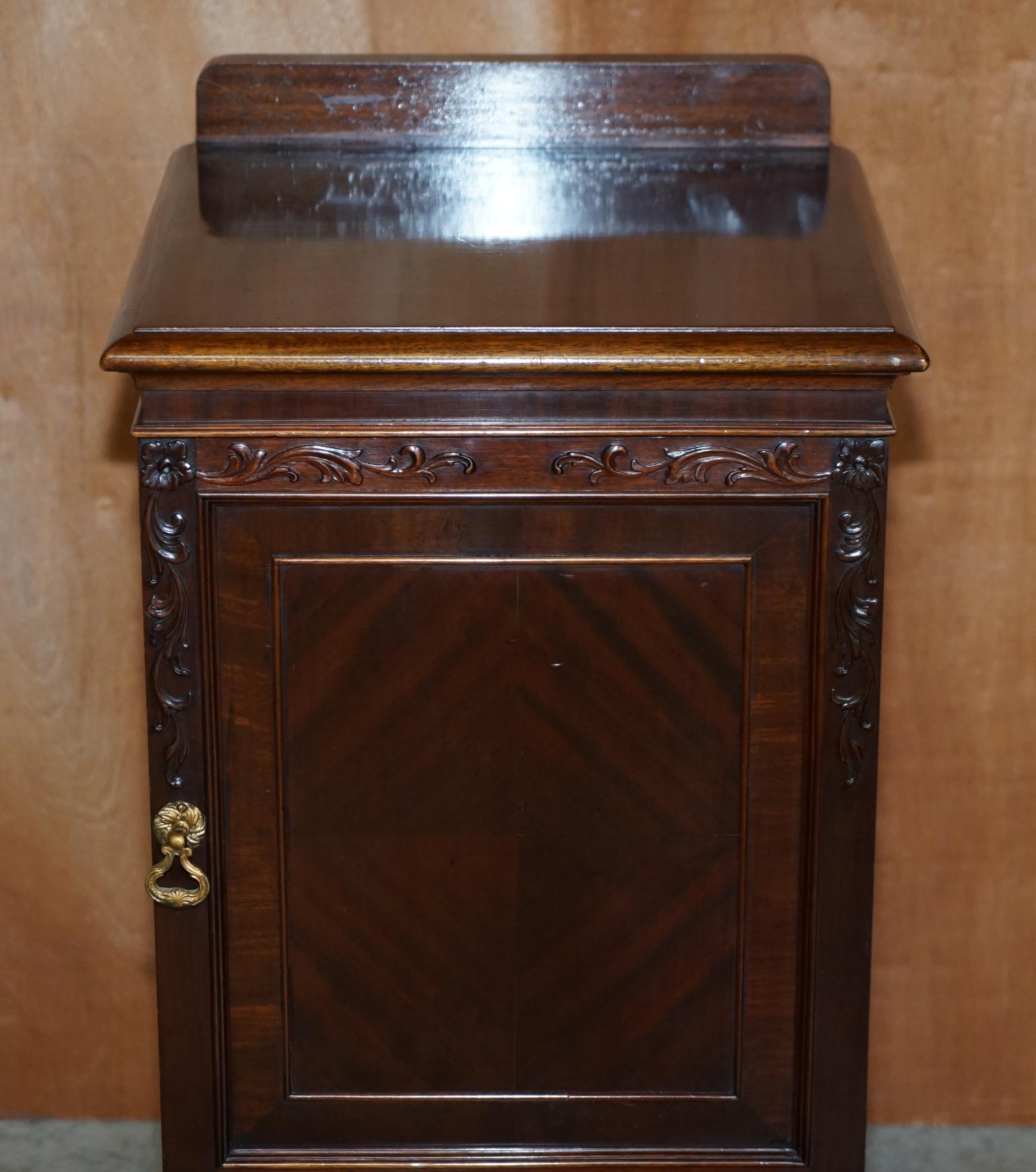 table patte de lion
