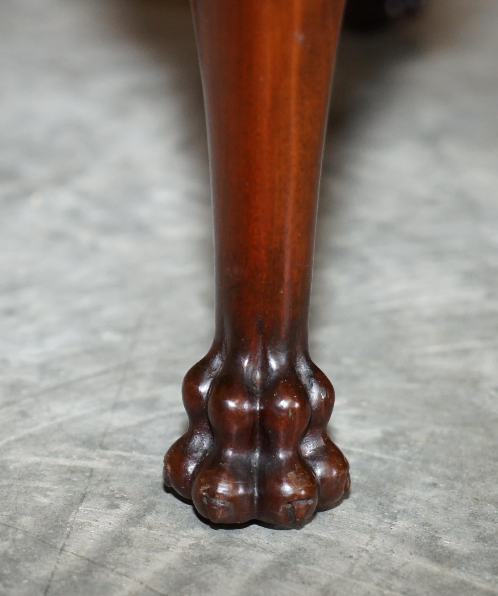 Antique circa 1900 Side End Table Lion Hair Paw Carved Feet Part of Large Suite For Sale 2