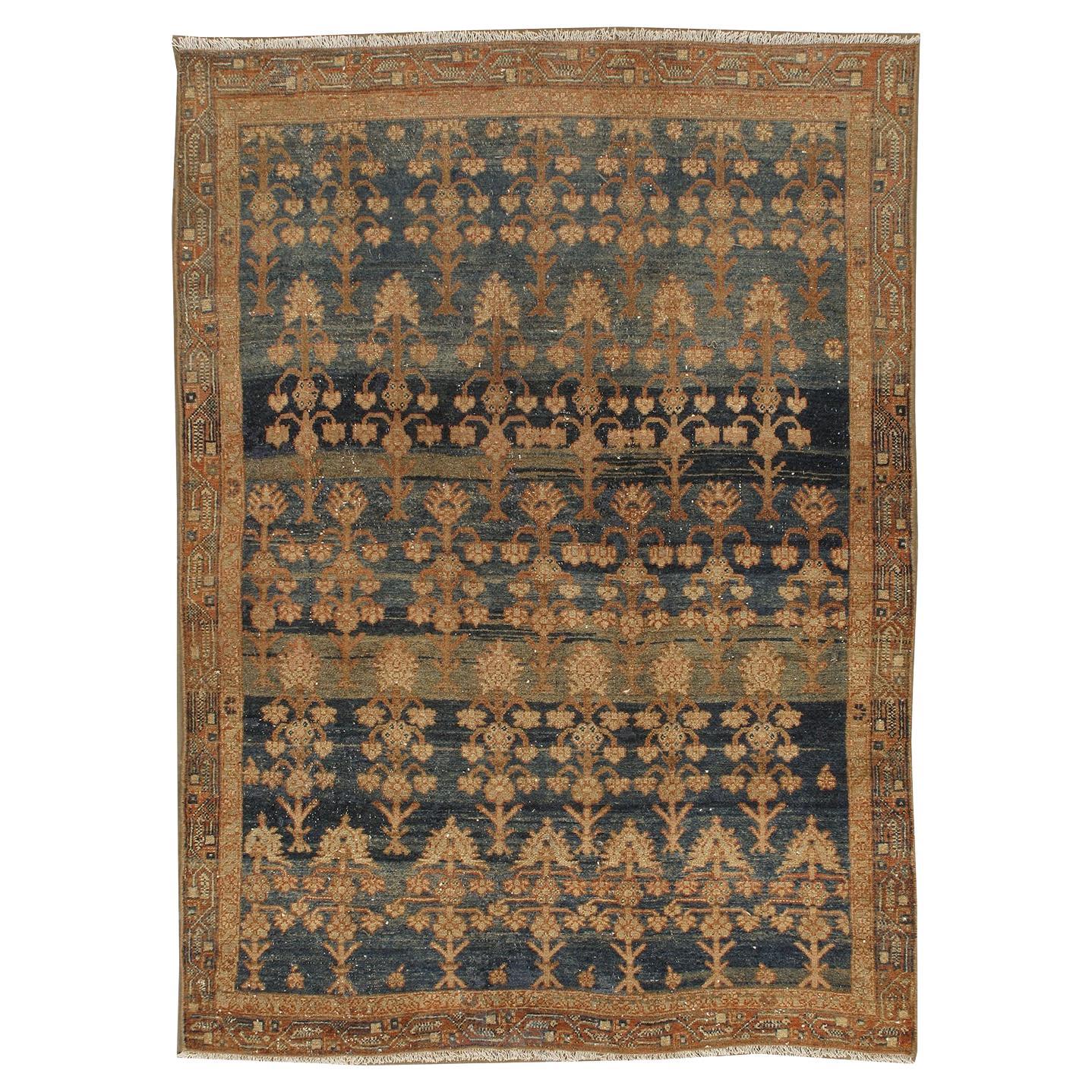 Antiker leicht bearbeiteter persischer blauer Malayer-Teppich im Used-Look um 1900 4' x 5'5 im Angebot