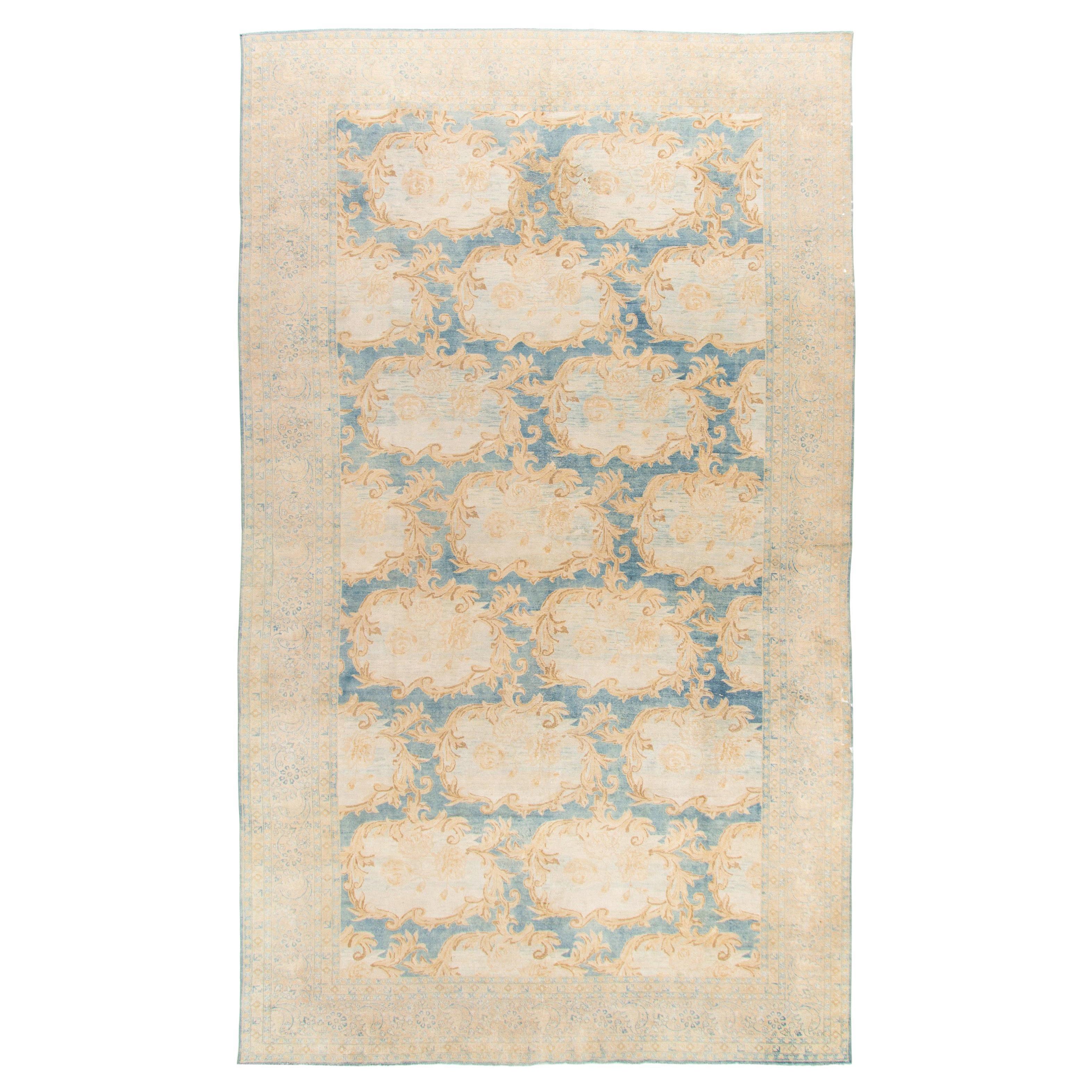 Antiquities Circa 1900 Tabriz Gole-Farang Wool Hand Knotted Rug 9'5 X 16'. en vente