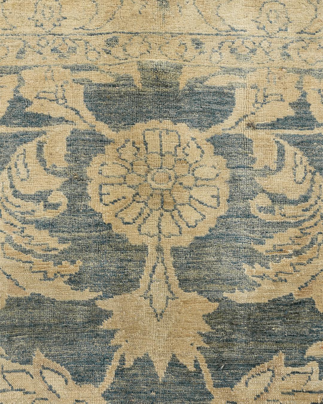 Antiker brauner persischer Sarouk-Teppich aus Sarouk, um 1900 im Angebot 4