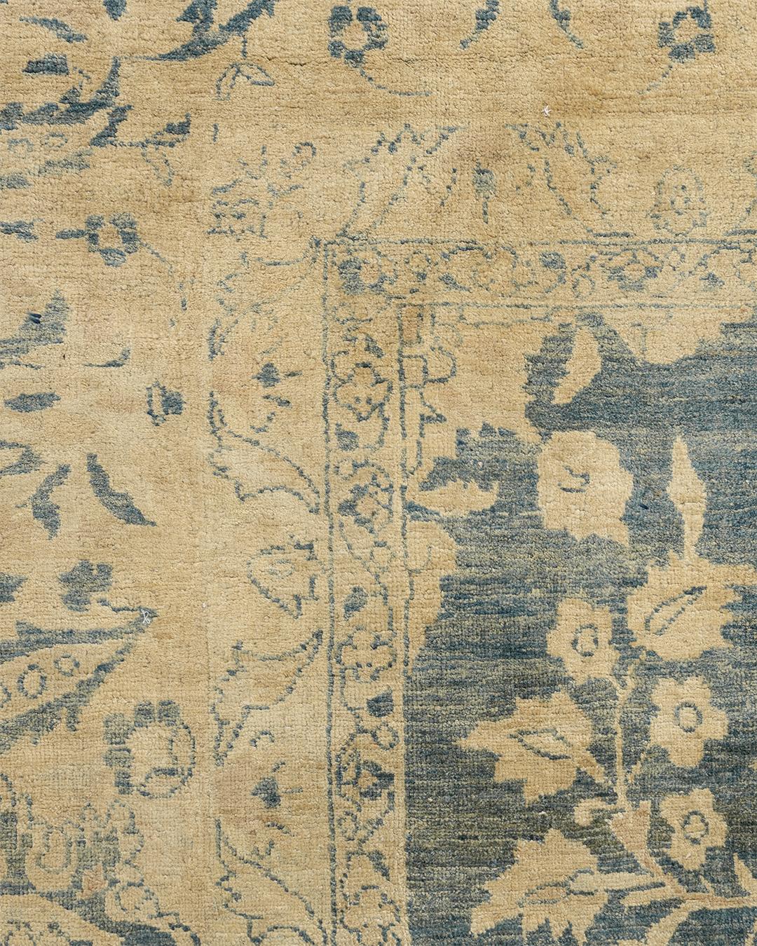 Antiker brauner persischer Sarouk-Teppich aus Sarouk, um 1900 (Handgewebt) im Angebot
