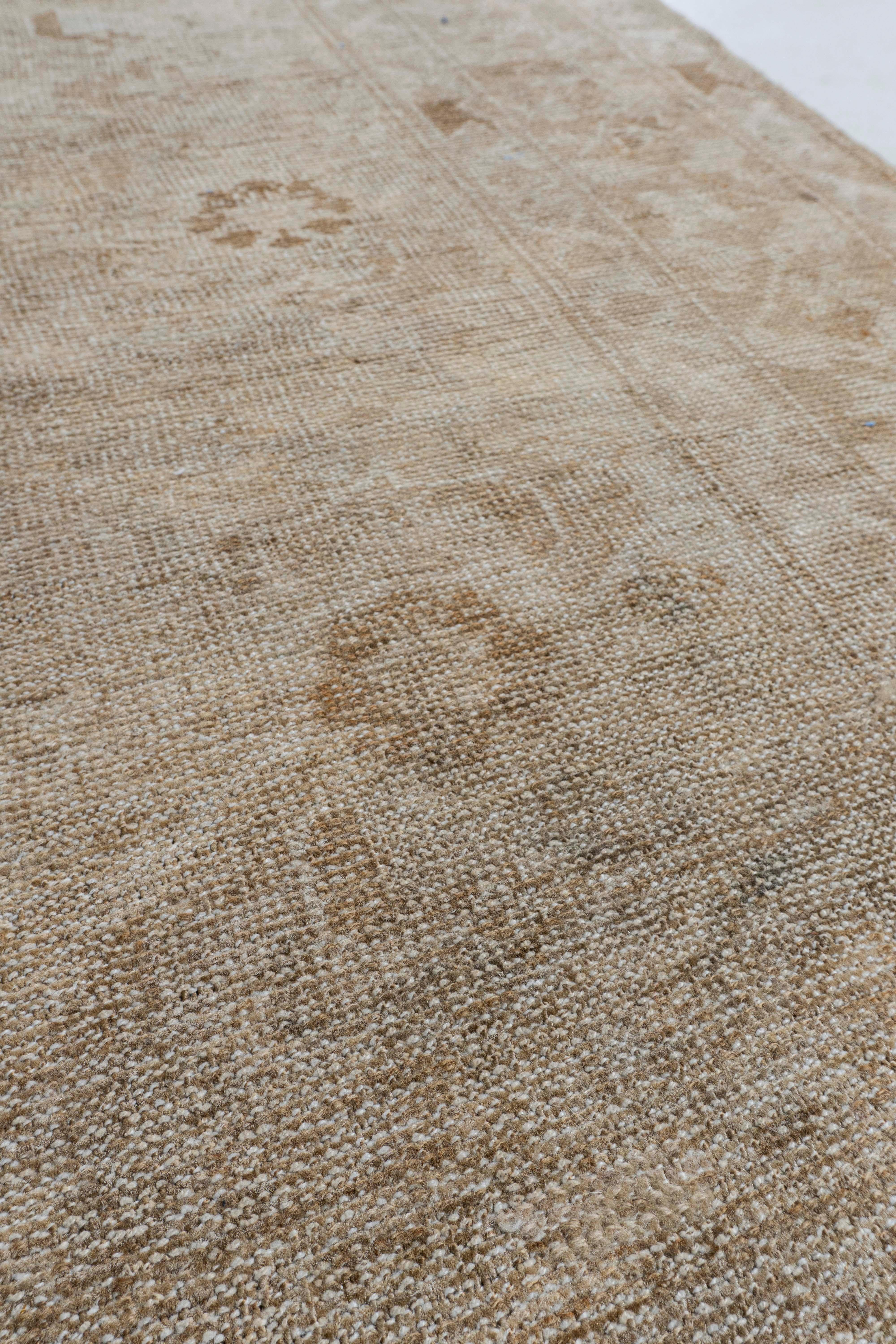 XIXe siècle Tapis de couloir Tan Subdued Karabagh noué à la main antique datant d'environ 1900 en vente