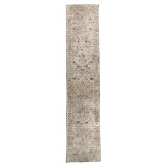 Tapis de couloir Tan Subdued Karabagh noué à la main antique datant d'environ 1900
