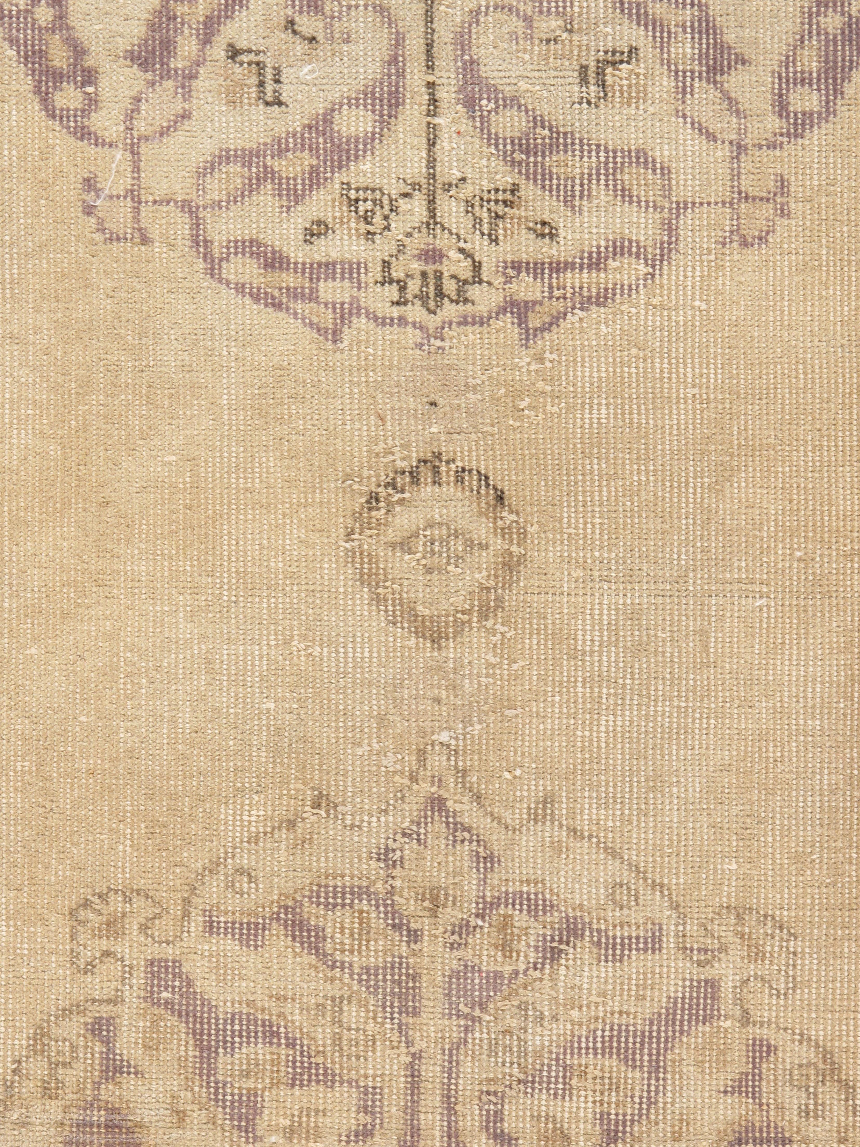 Antiker türkischer hafermehlfarbener Shabby Chic Sivas-Teppich-Läufer aus der Zeit um 1900 2'10 x 10'5 (Türkisch) im Angebot