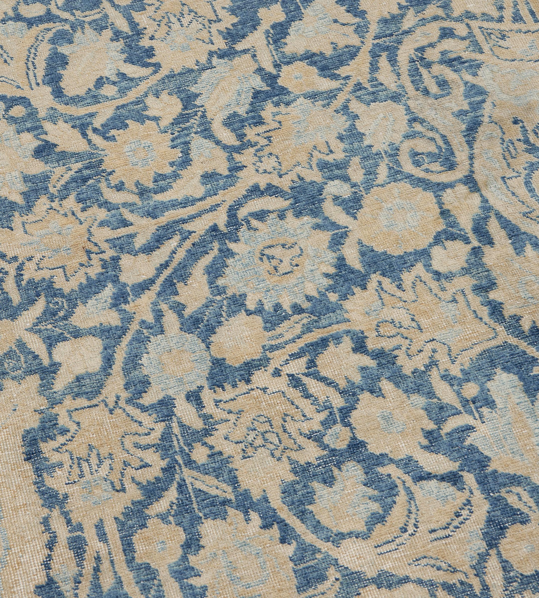Persiano Antico tappeto Tabriz persiano floreale blu in lana del CIRCA 1900 in vendita
