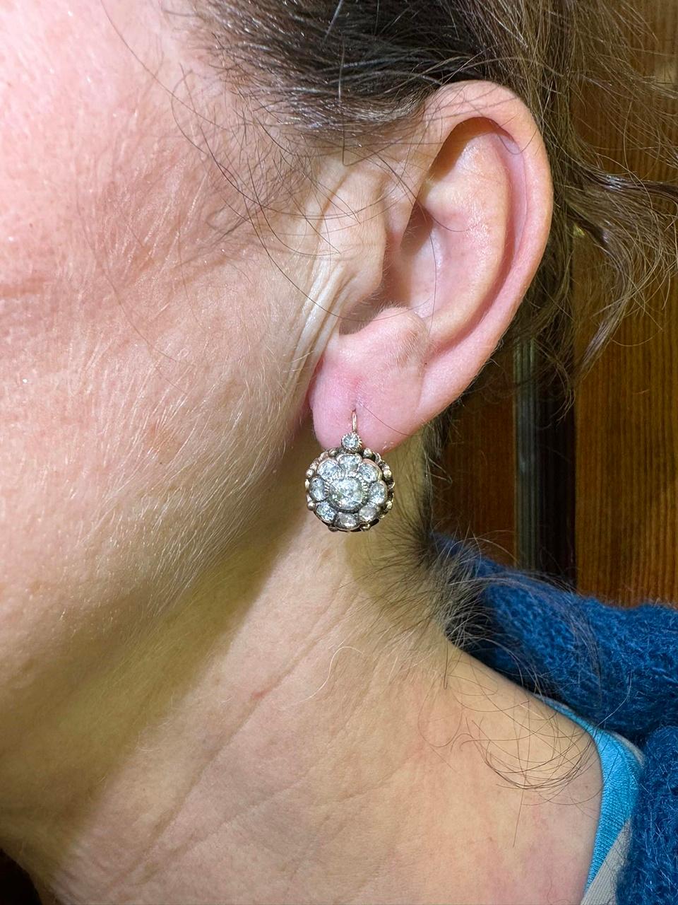 Antique Circa 1900s 10k Gold Natural Rose Cut Diamond Decorated Earring  For Sale 10