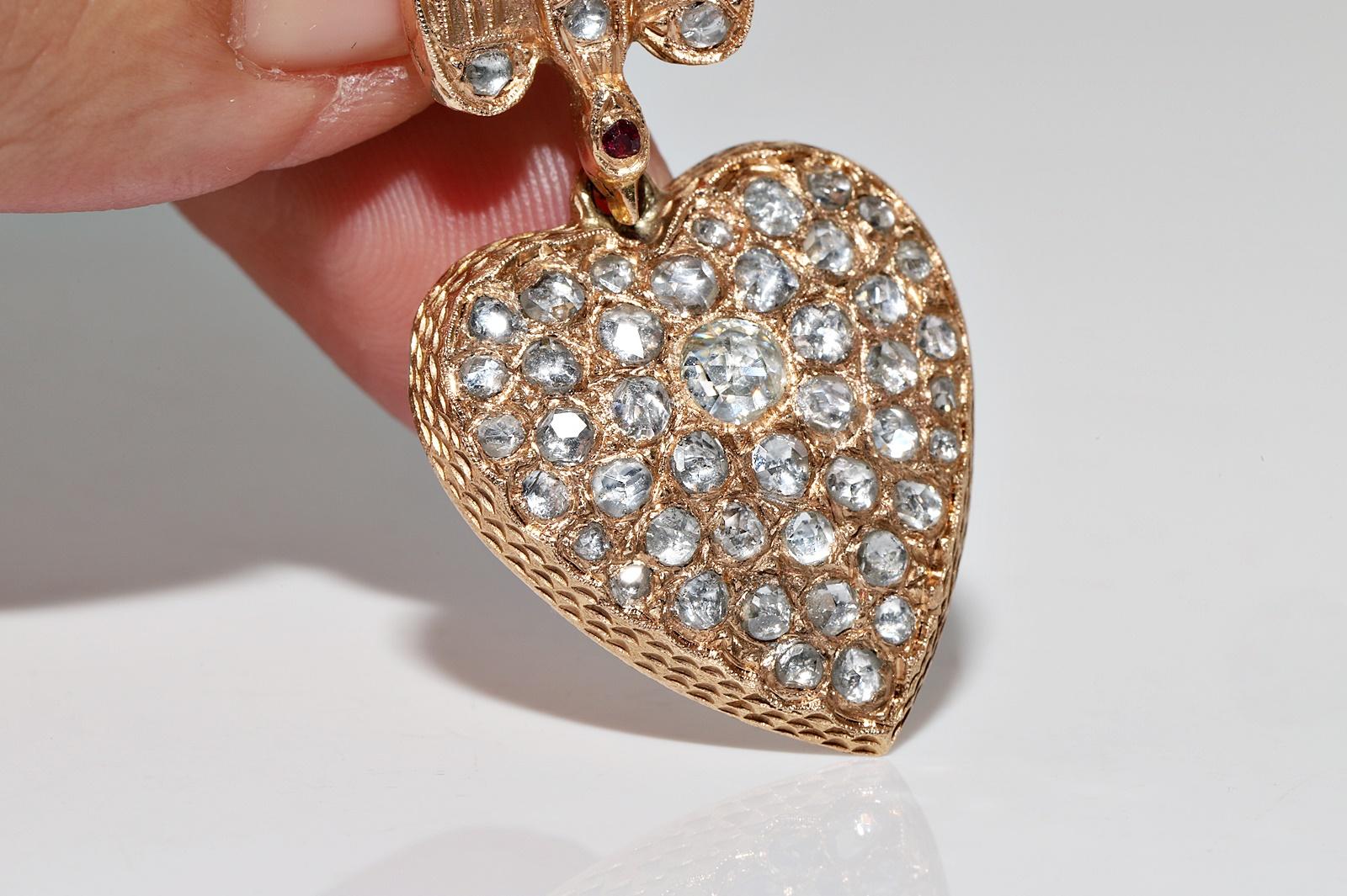 Taille rose Antique Circa 1900s Or 10k Diamant naturel taillé en rose Pendentif en forme de coeur d'oiseau en vente