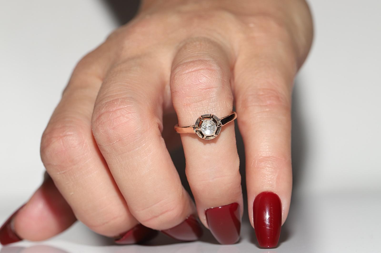 Bague solitaire ancienne des années 1900 en or 10 carats avec diamants naturels taille rose en vente 9