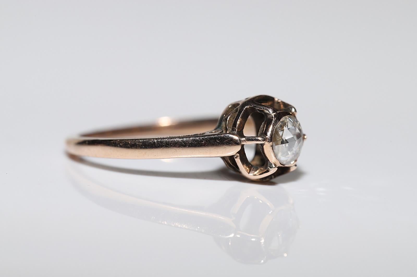 Taille rose Bague solitaire ancienne des années 1900 en or 10 carats avec diamants naturels taille rose en vente