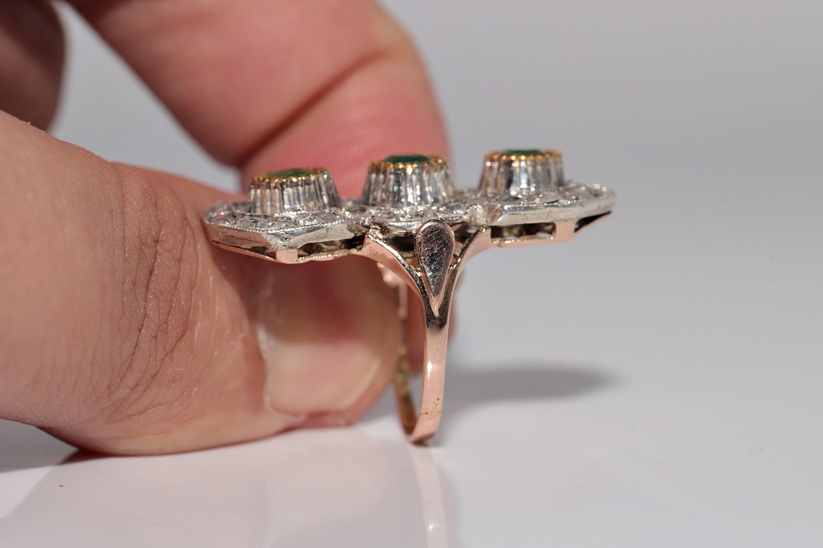 Antike CIRCA 1900s 10k Gold Top Silber natürlichen Rosenschliff und Smaragd Ring im Angebot 2