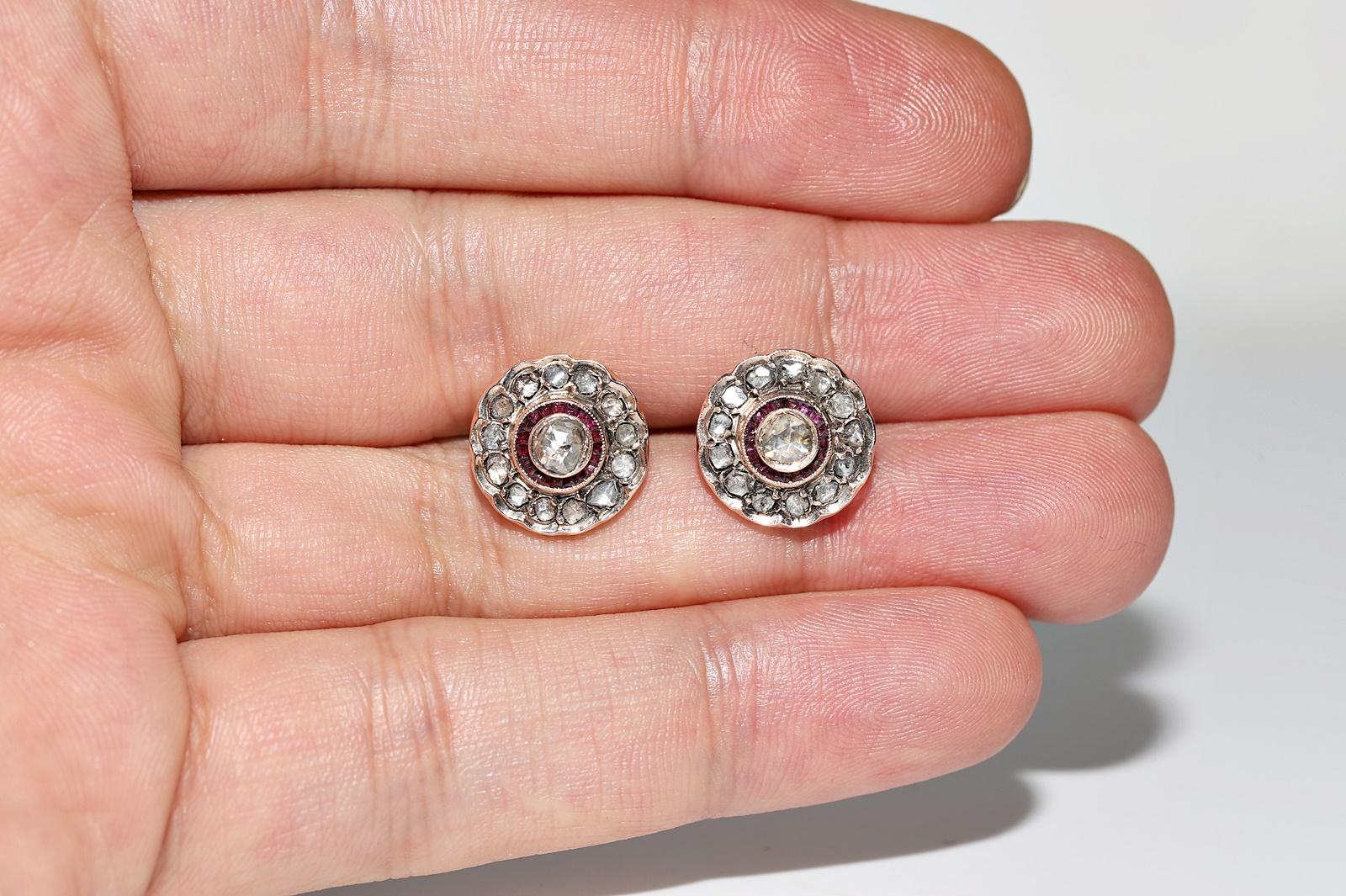 Boucles d'oreilles anciennes datant des années 1900 en or 12 carats, diamants naturels taille rose et rubis calibré en vente 7