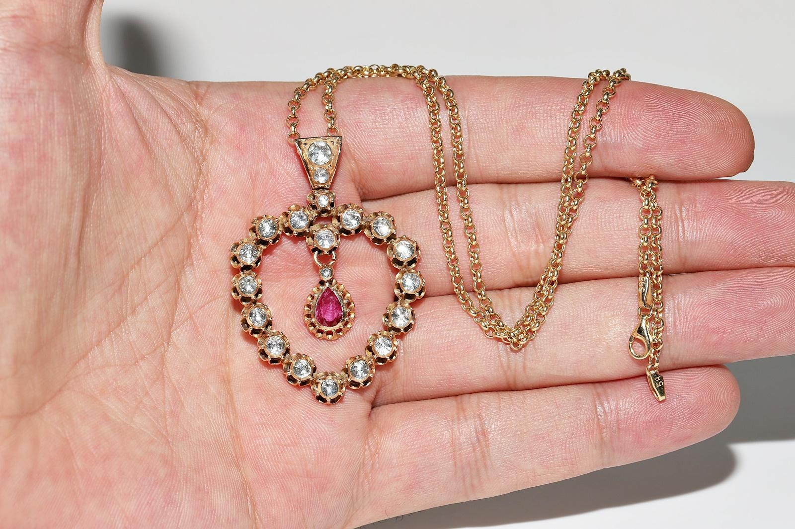 Collier pendentif ancien des années 1900 en or 12 carats avec diamants naturels taille rose et rubis en vente 8