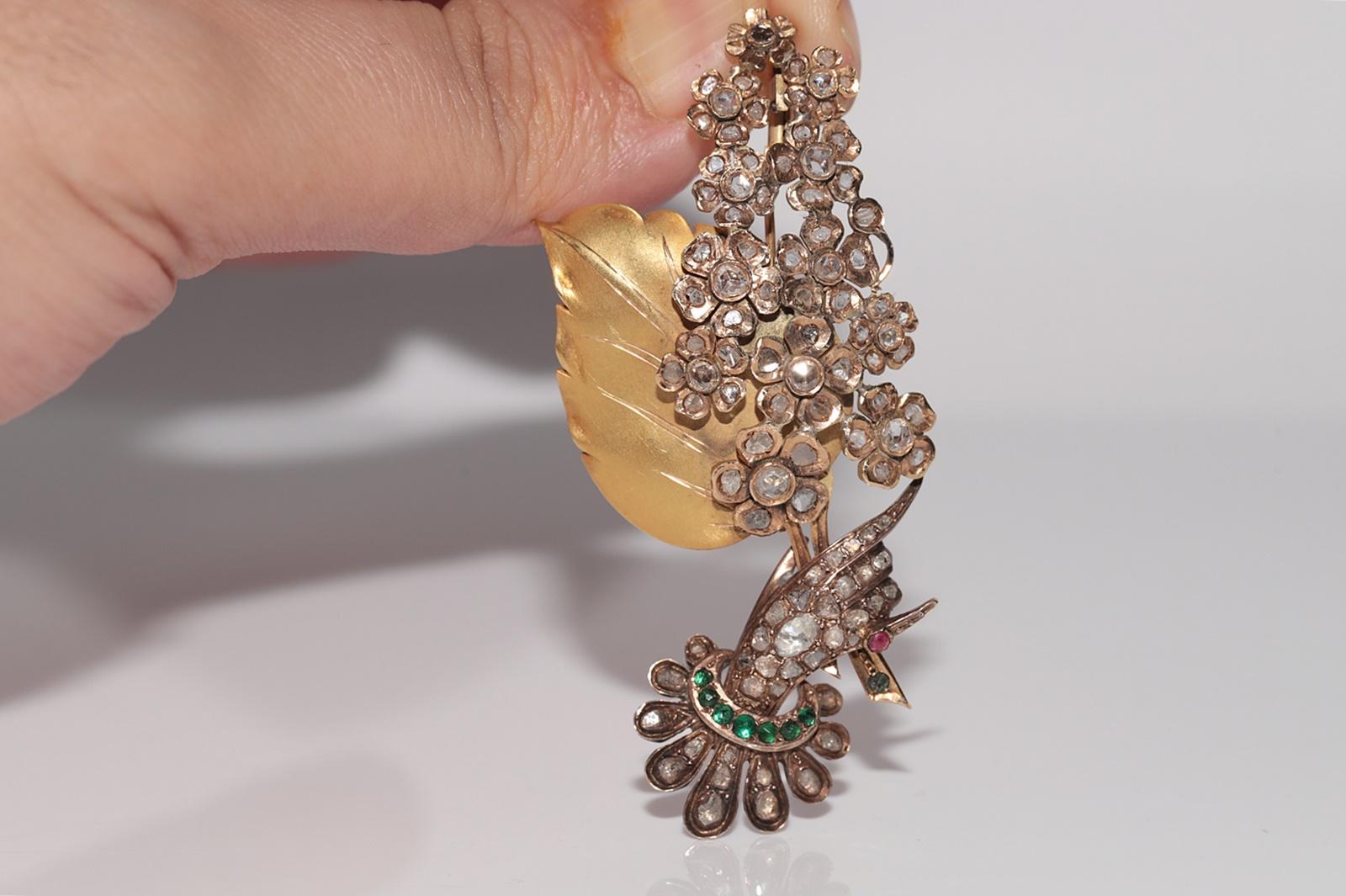 In very good condition.
Total weight is 17.8 grams.
Totally is diamond 1.60 ct.
Totally is emerald 0.20 ct.
The flowers and Leaf part 14k Gold .
The Hand part 8k Gold.
Please contact for any questions.