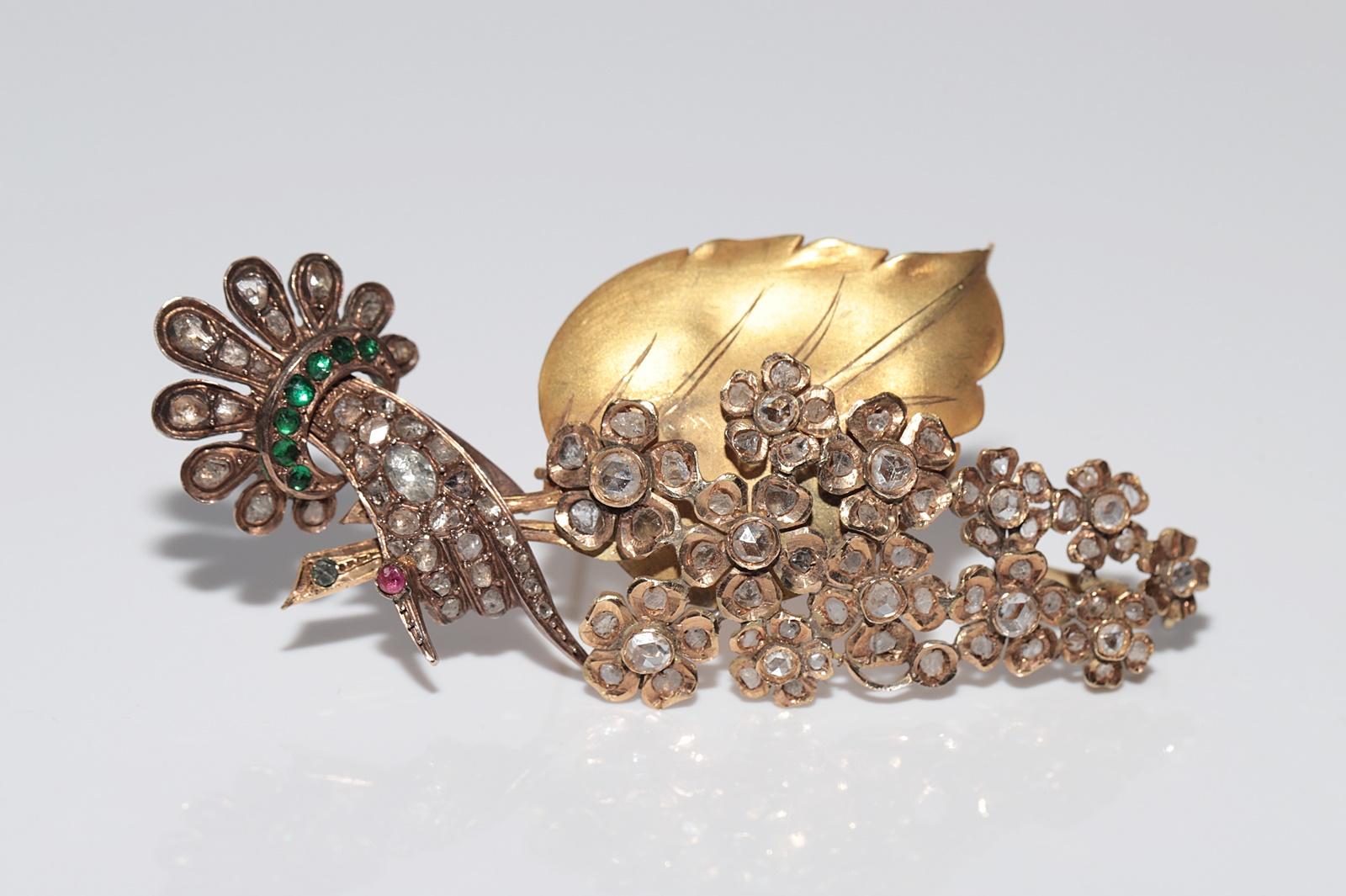Victorian Antique Circa 1900s 14K And 8K Gold Natural Rose Cut Diamond And Emerald Brooch For Sale