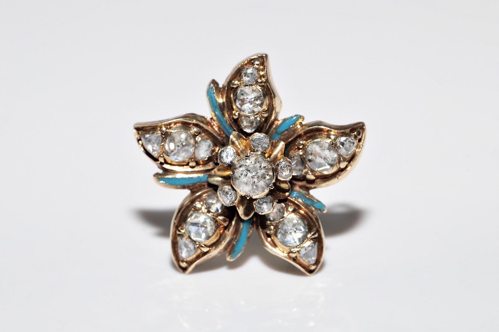 In very good condition.
Total weight is 5.8 grams.
Totally is diamond 1.15 ct.
Please contact for any questions