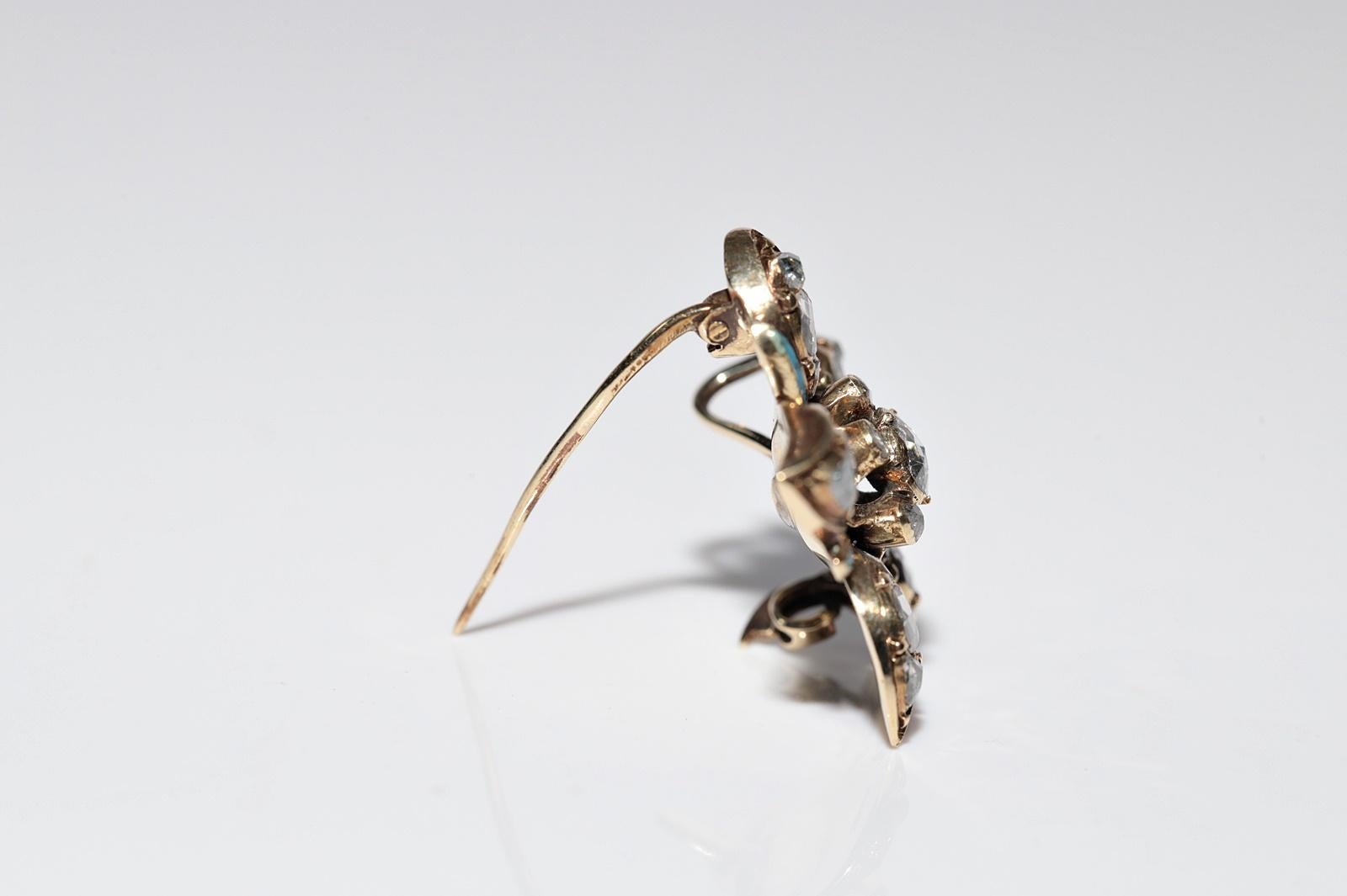Women's Antique Circa 1900s 14k Gold Handcrafted Enamel  Natural Rose Cut Diamond Brooch For Sale