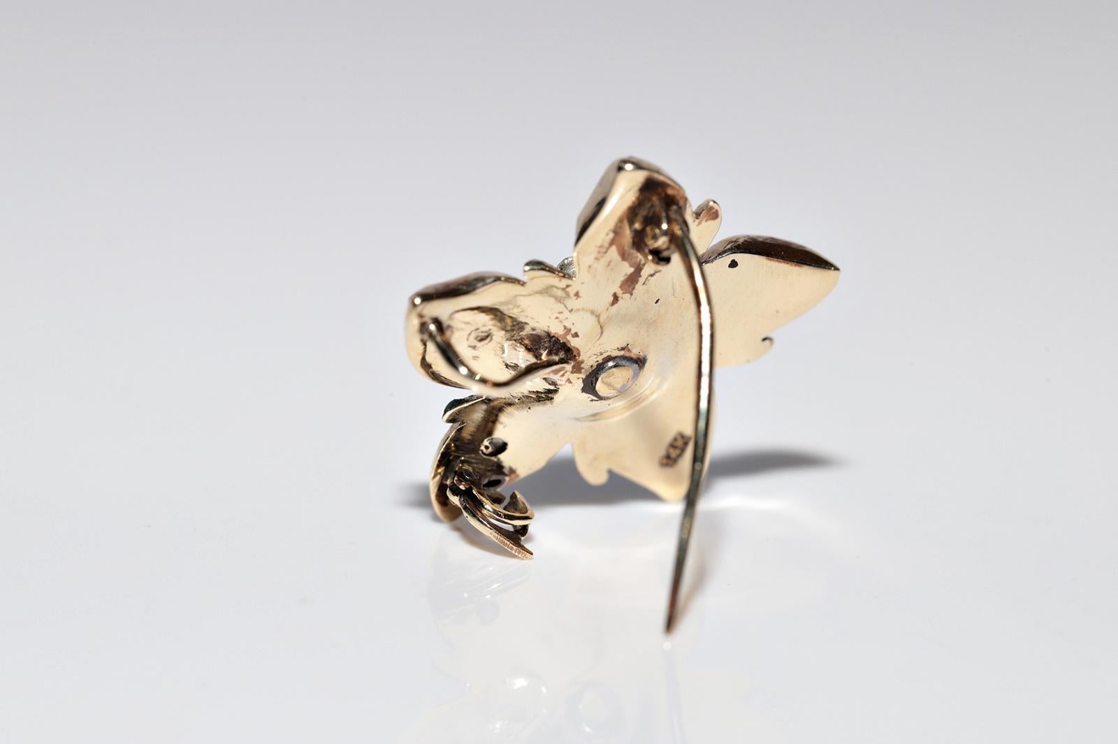 Antique Circa 1900s 14k Gold Handcrafted Enamel  Natural Rose Cut Diamond Brooch For Sale 1