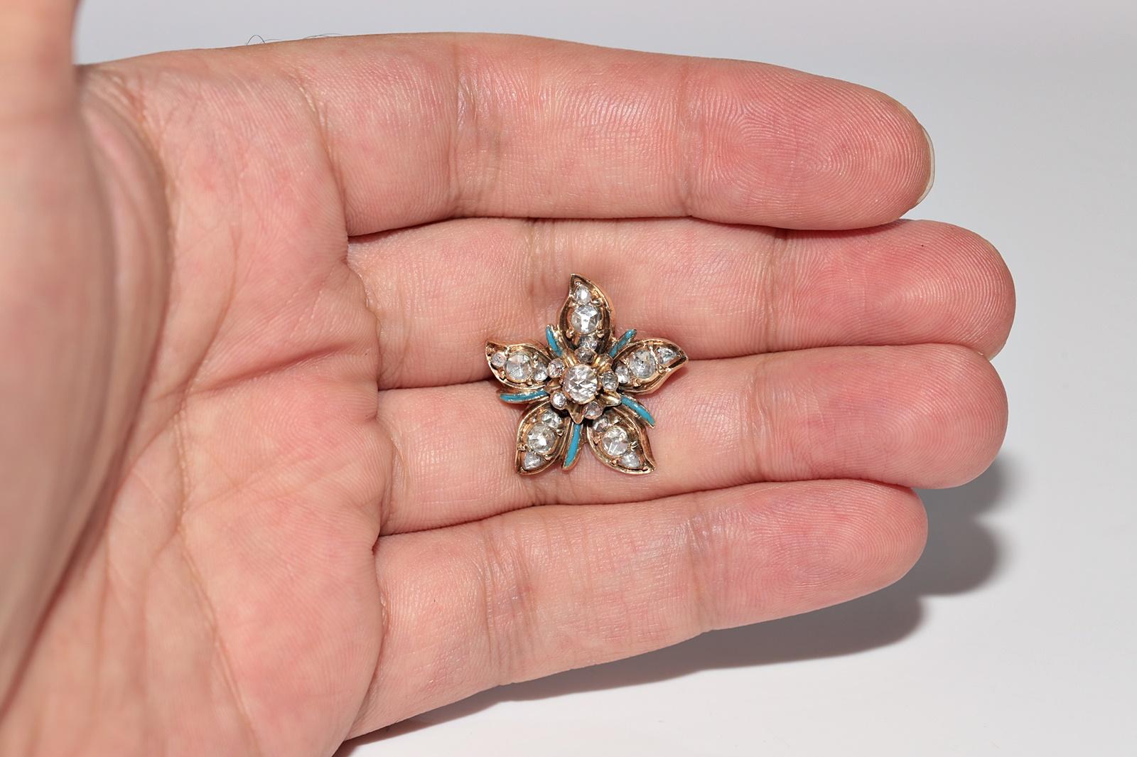 Antique Circa 1900s 14k Gold Handcrafted Enamel  Natural Rose Cut Diamond Brooch For Sale 3