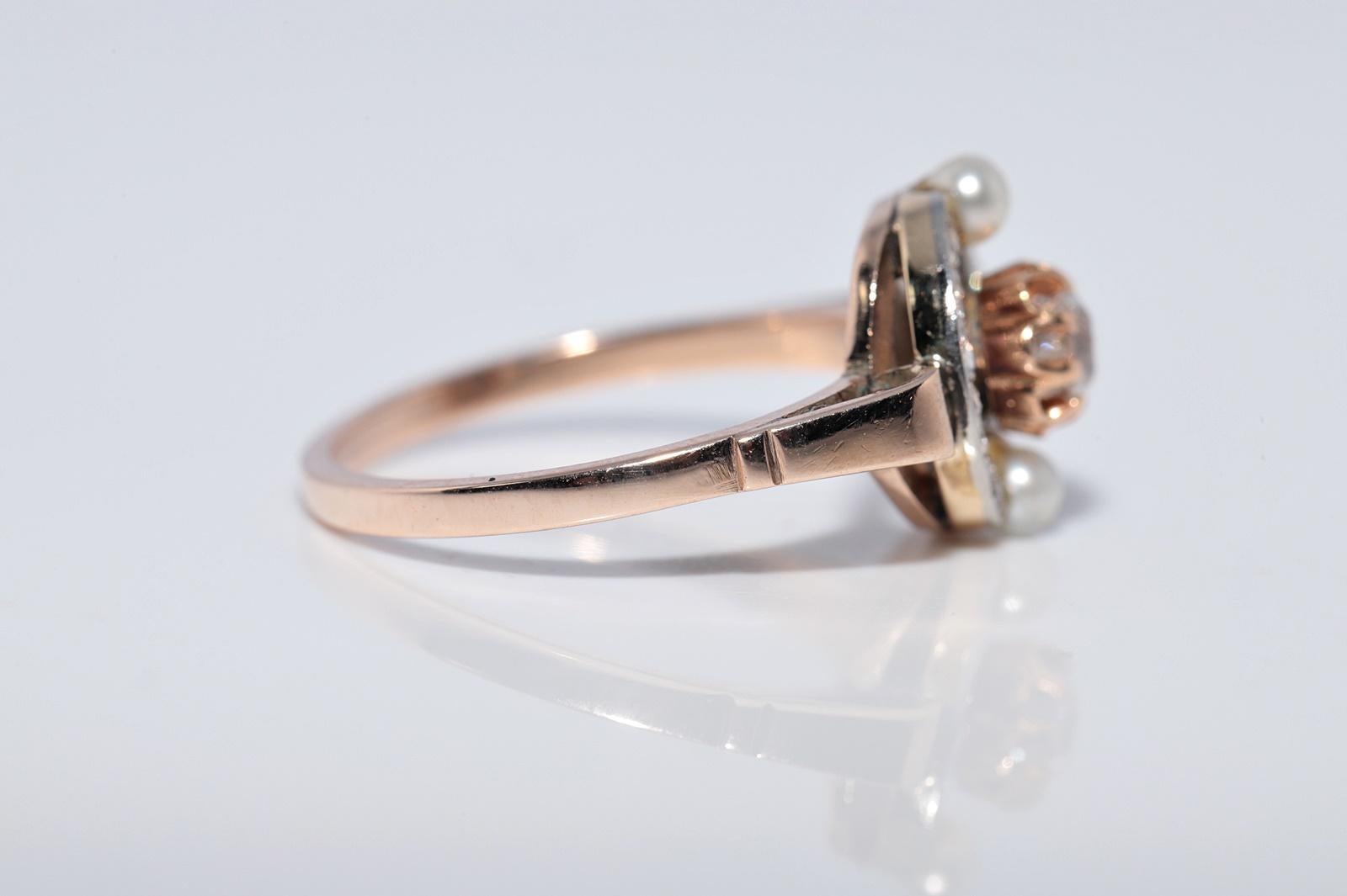 Anello antico CIRCA il 1900 in oro 14k con diamanti naturali e perle in vendita 4