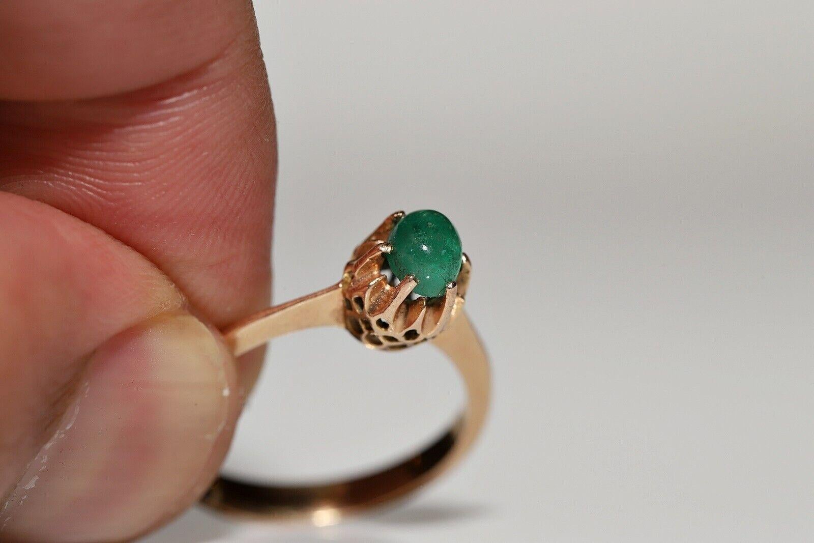 Antique Circa 1900s 14k Gold Natural Cabochon Emerald Solitaire Ring In Good Condition For Sale In Fatih/İstanbul, 34