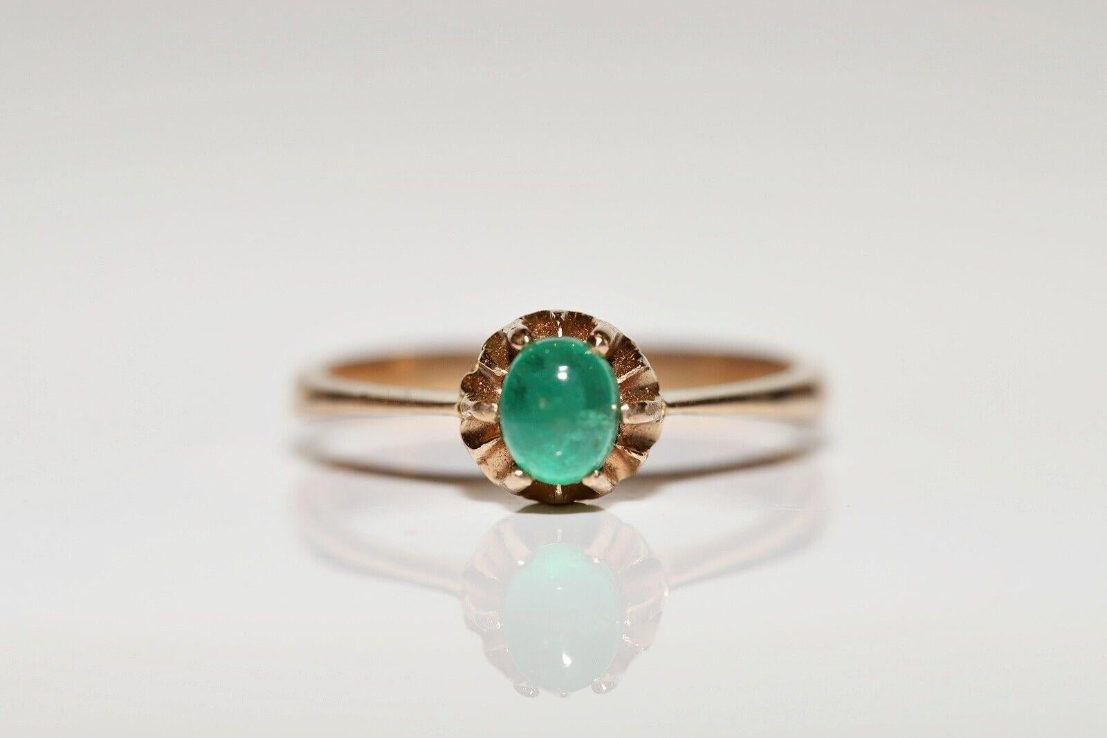 Women's Antique Circa 1900s 14k Gold Natural Cabochon Emerald Solitaire Ring For Sale