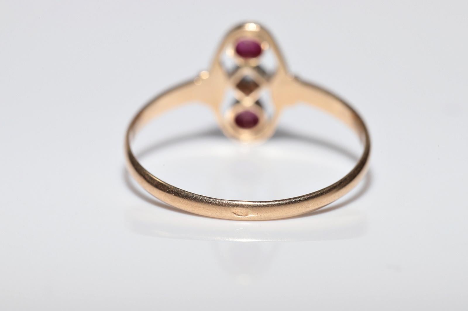 Bague ancienne datant des années 1900, en or 14 carats, diamant naturel et rubis taille cabochon en vente 8