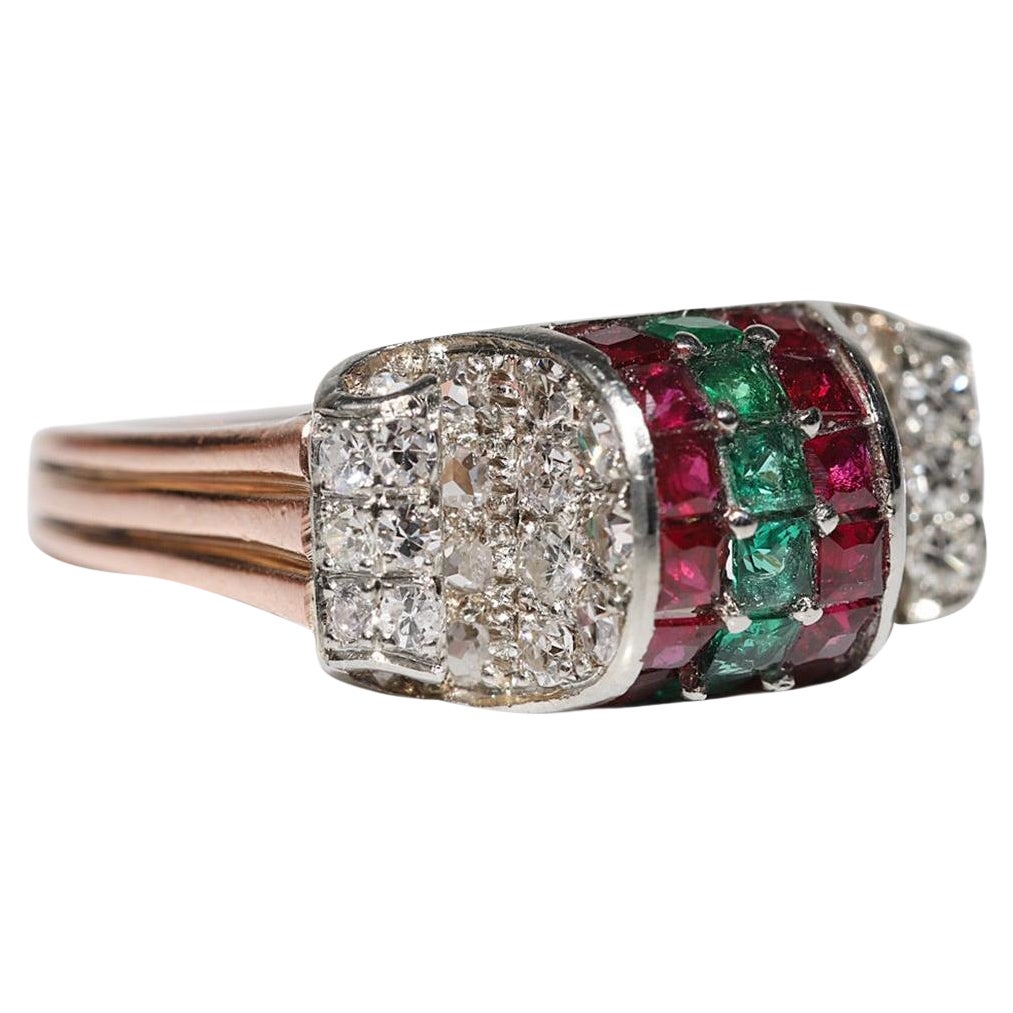 Antiker Ring aus 14 Karat Gold mit natürlichem Diamanten und Smaragd im Kaliberschliff, Rubin, um 1900