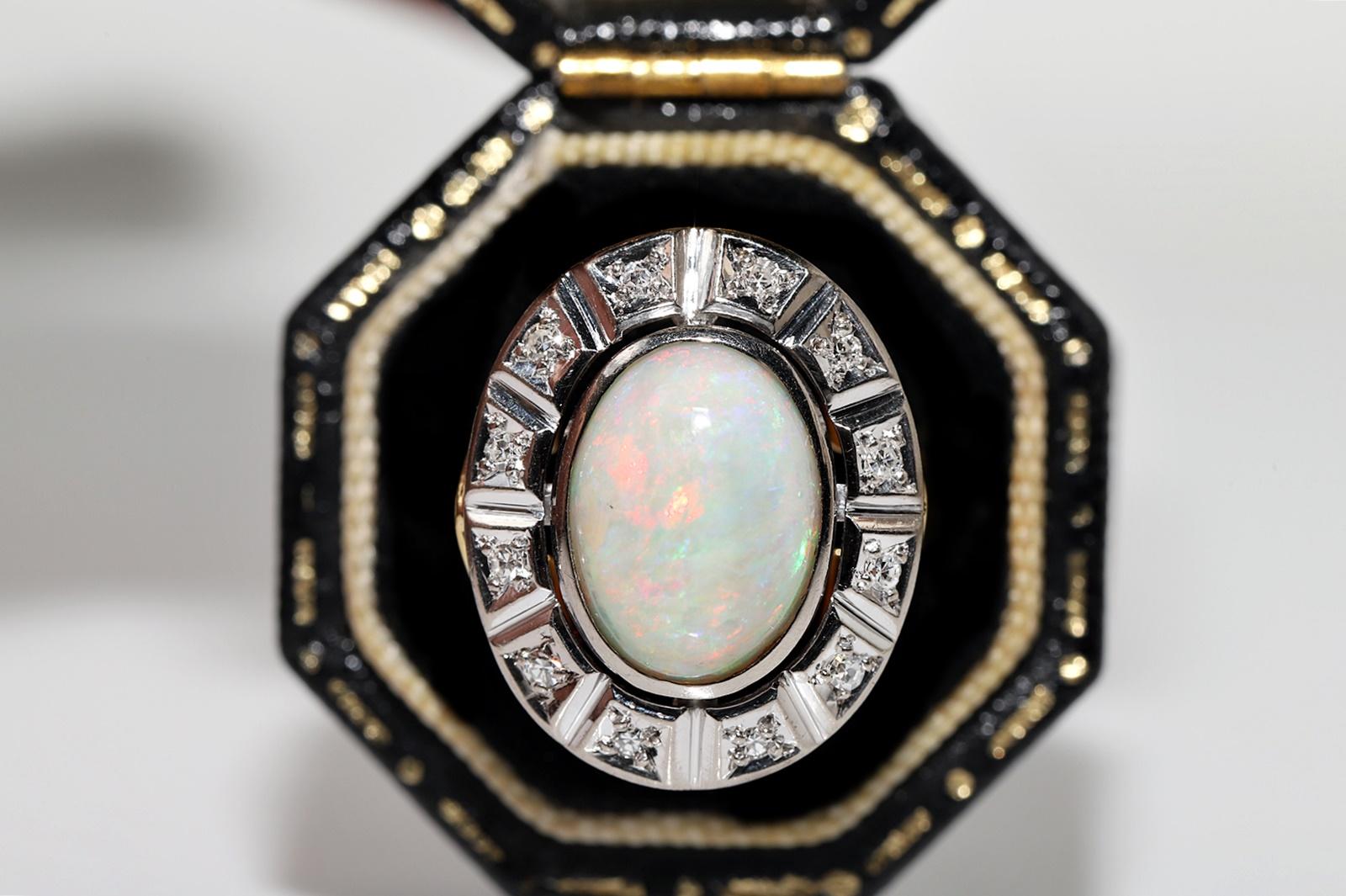 In very good condition.
Total weight is 5.7 grams.
Totally is diamond 0.30 ct.
The diamond is has G-H color and vvs-vs clarity.
Totally is opal about 3 ct.
Ring size is US 5.5
We can make any size.
Box is not included.
Please contact for any